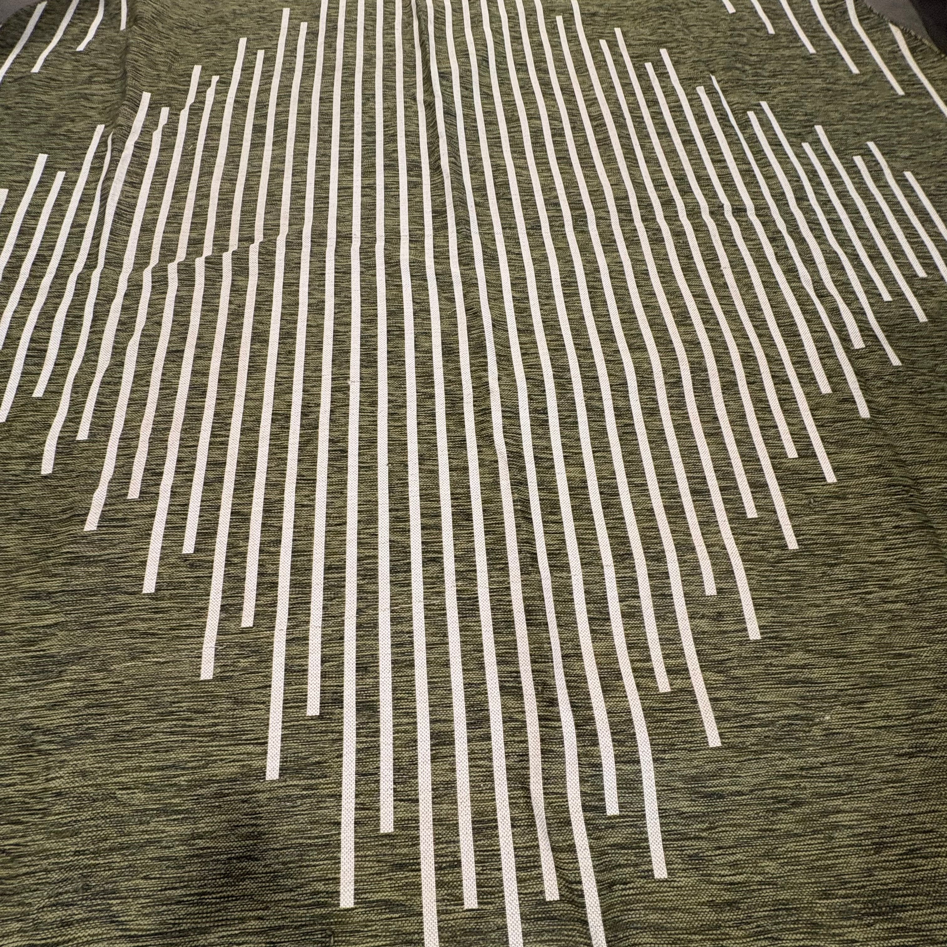 Unique Loom Green Geometric Round Poly Outdoor Rug 13' Diameter