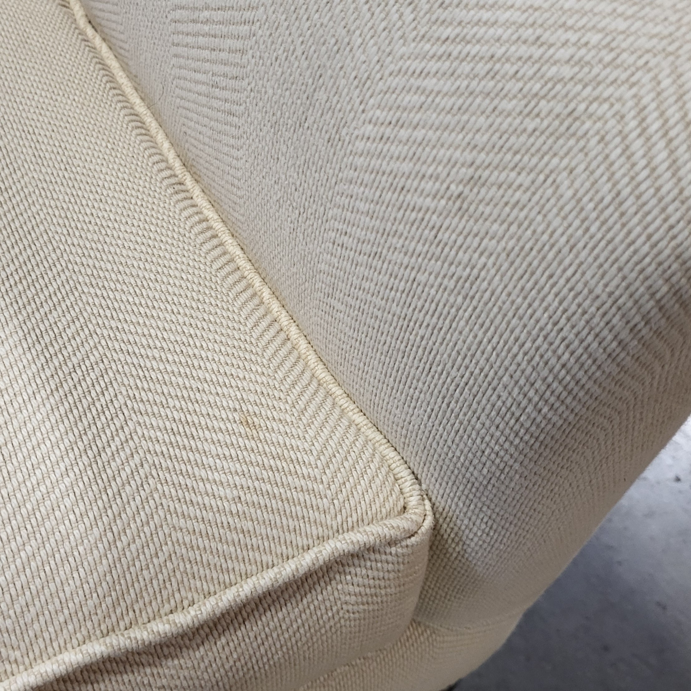 Mitchell Gold & Bob Williams Tan Woven with Ottoman Chair 30.5"x 36"x 31.5"