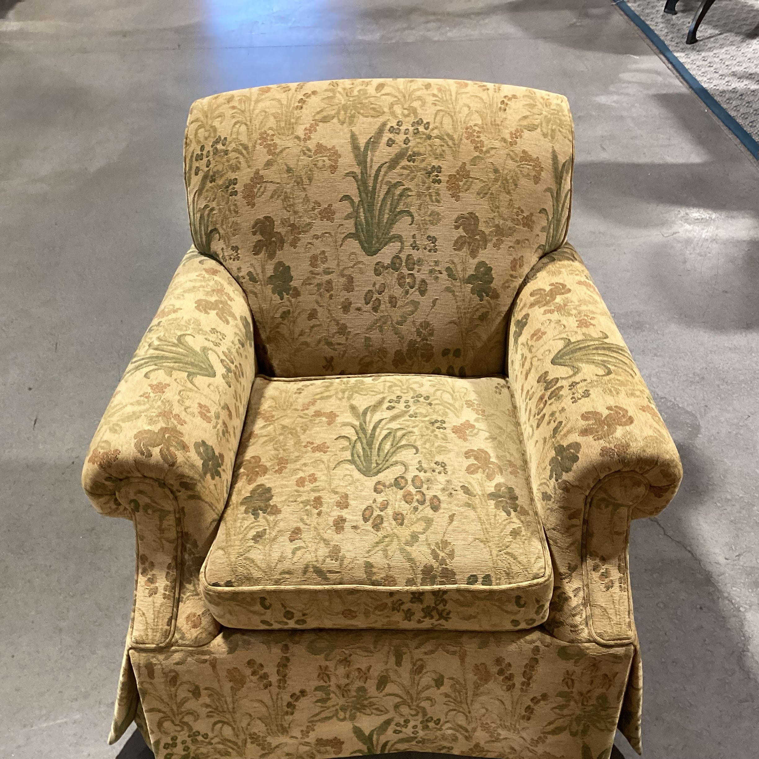 Kravet Furniture Golden Tan & Green Floral Chair 36"x 36"x 35"