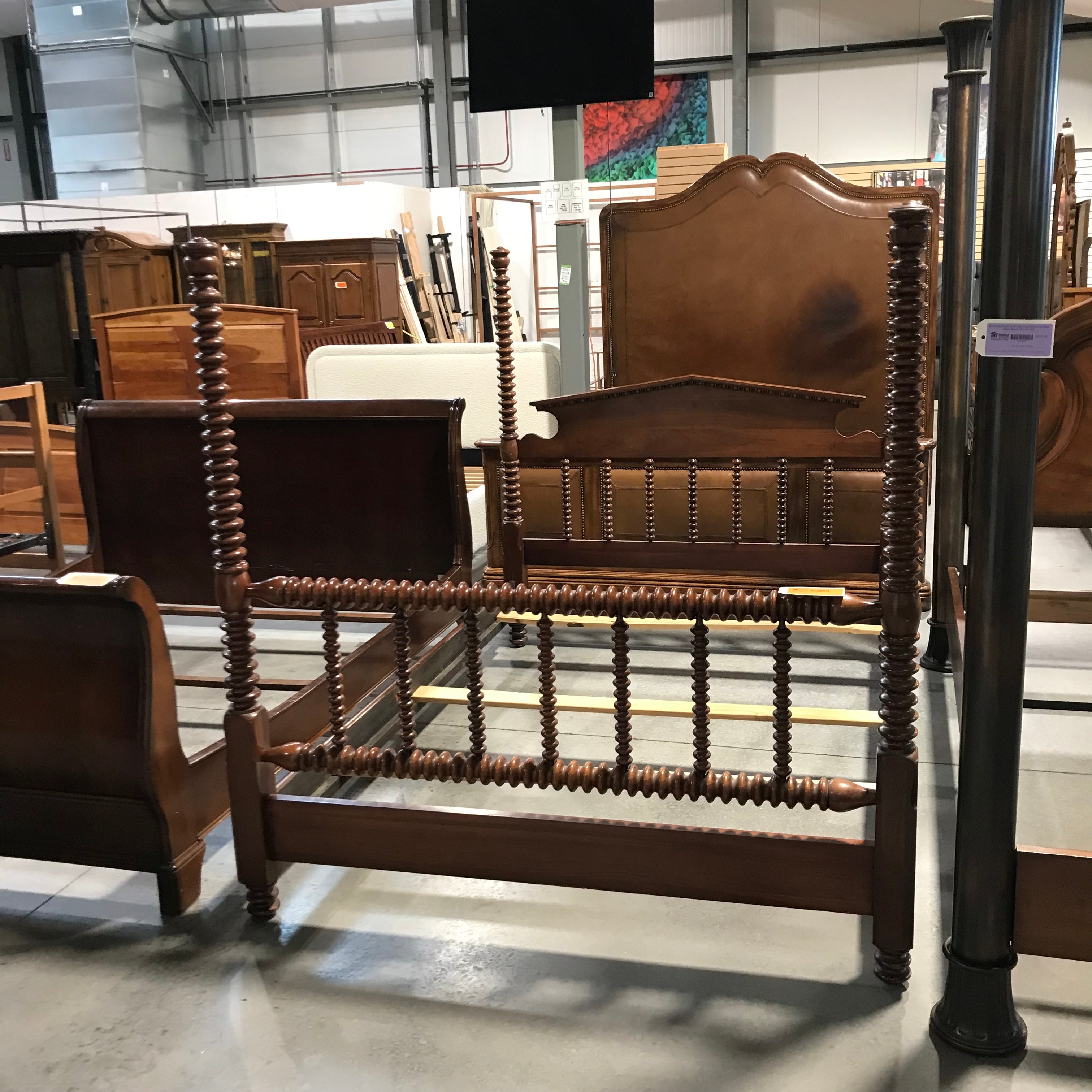 Full Davis Cabinet Company Collectors Cherry Solid Wood Spindle Style Bed Set 57.5x" 82"x 60"