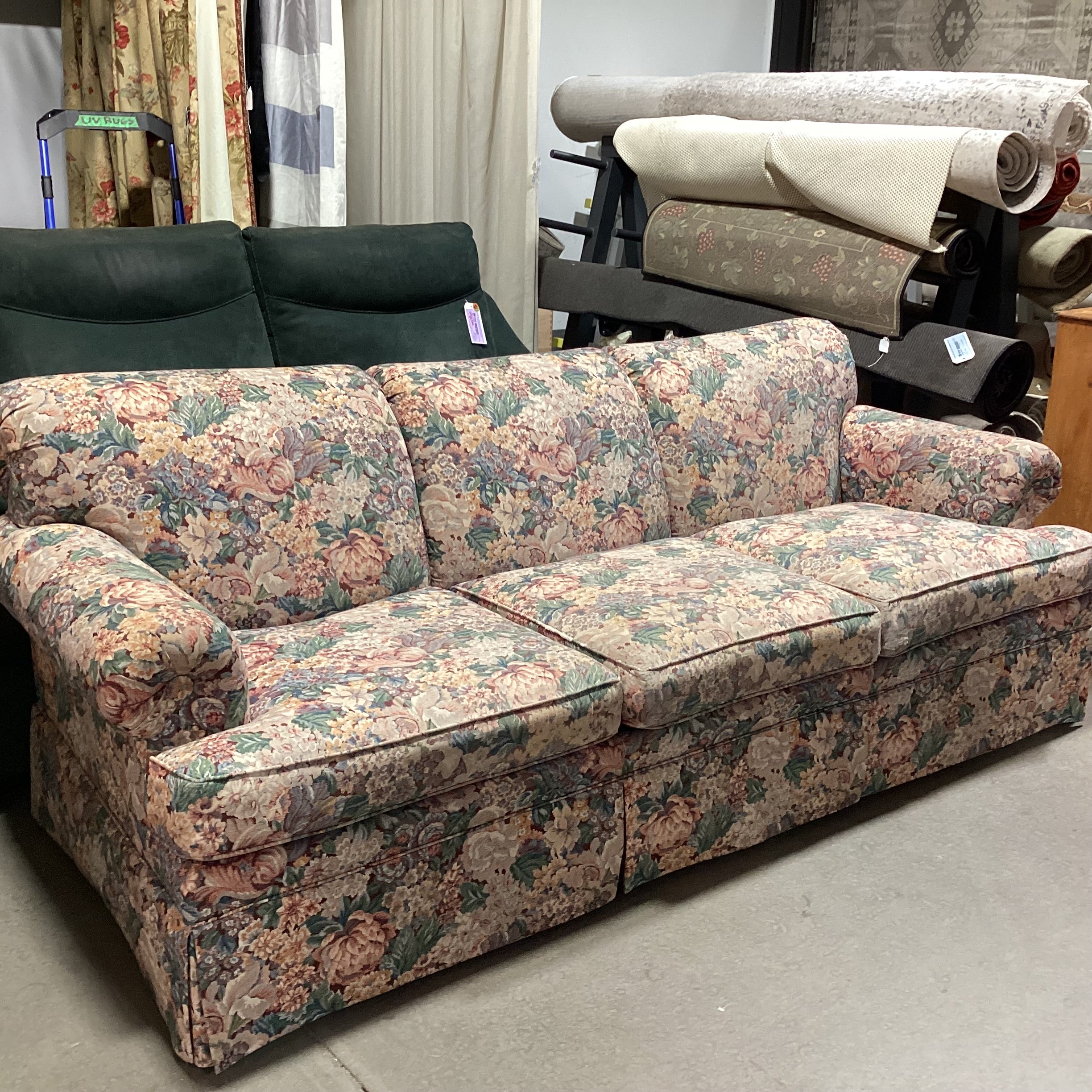 Ethan Allen Burgundy Green Cream Floral Sofa 90"x 38"x 33"