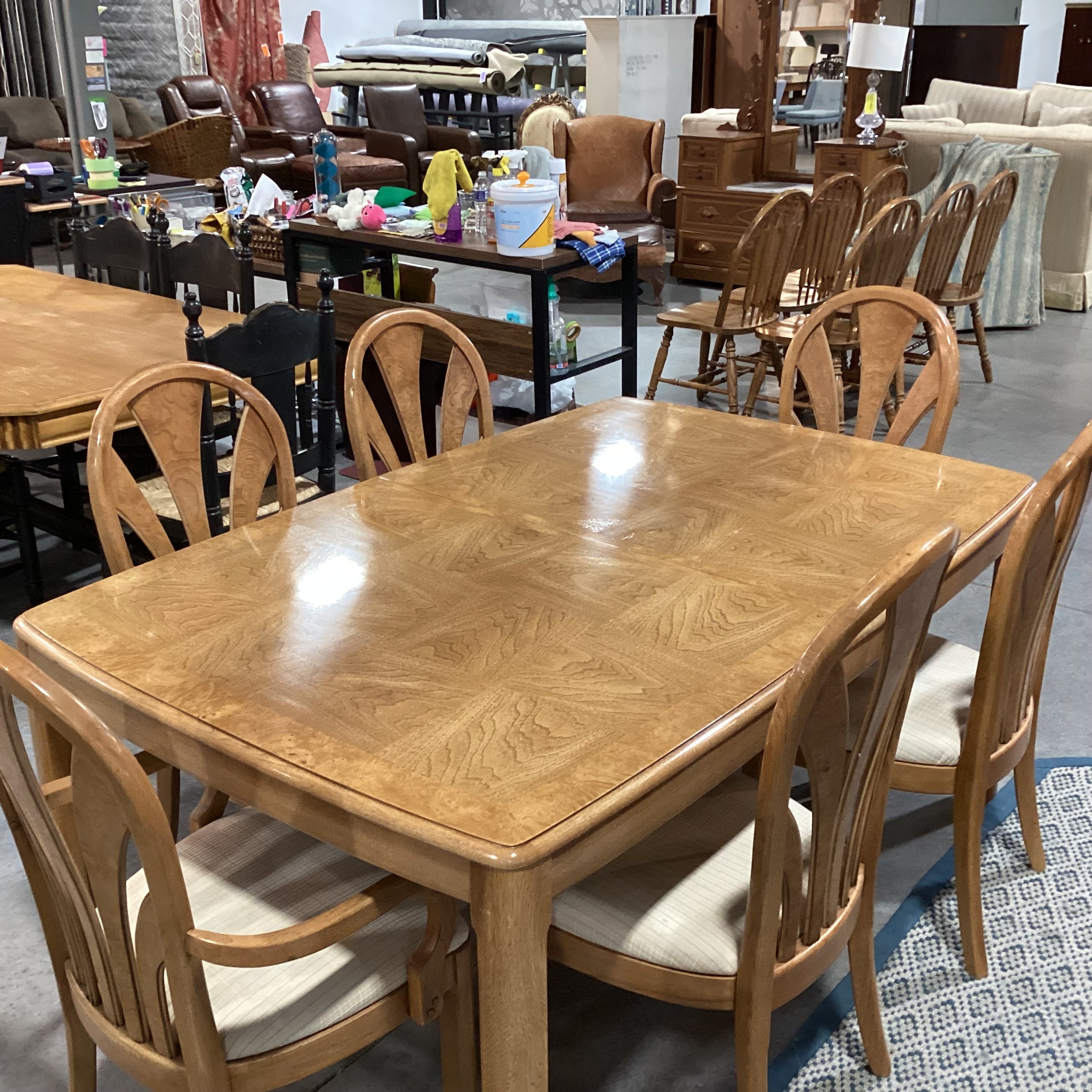 Vintage Thomasville Light Finish Wood & Veneer 1 Leaf Table with 6 Chairs Dining Set 68" to 80"x 44"x 30"