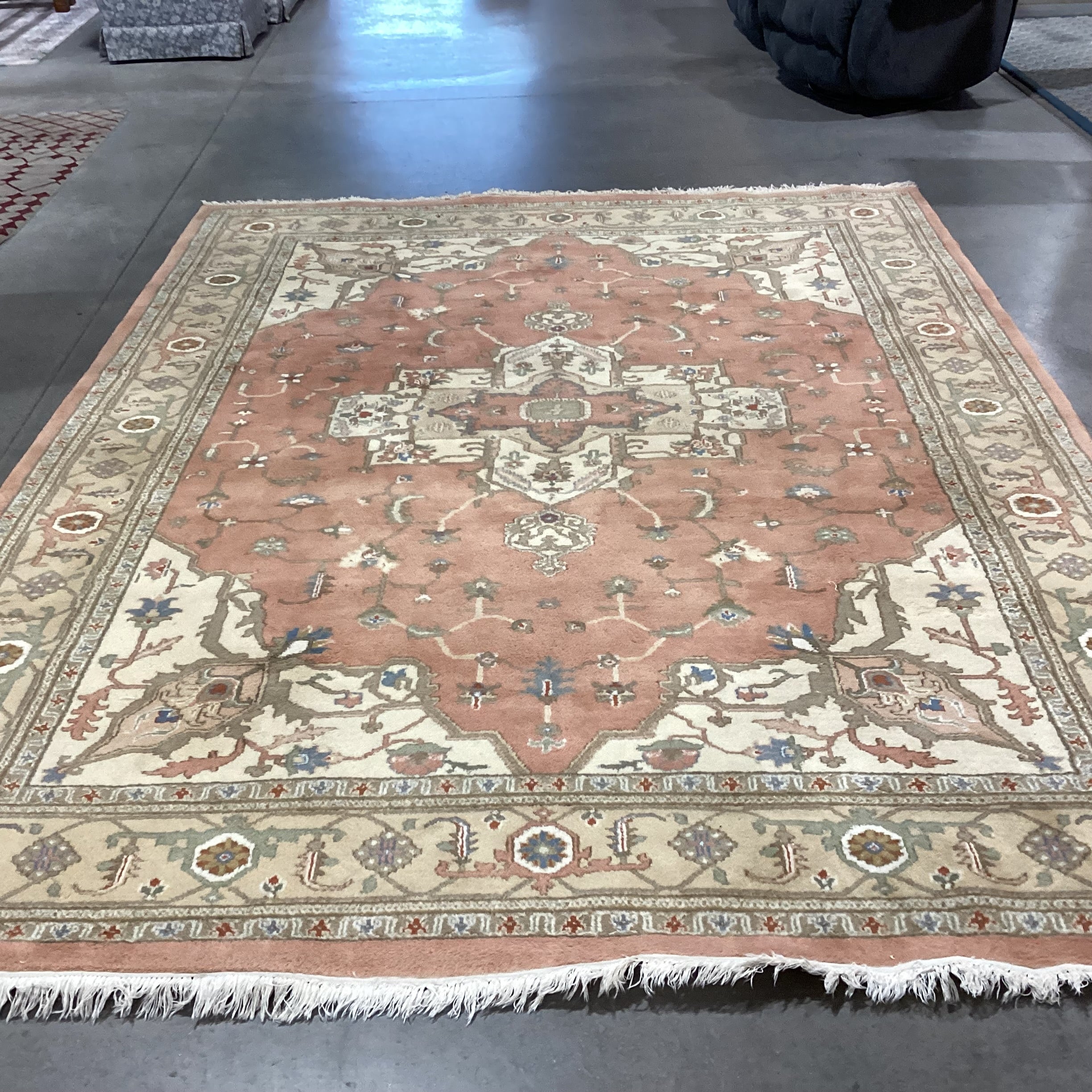 Peach & Cream Center Design & Border Detail Hand Woven Wool Rug 8'10"x 12'2"