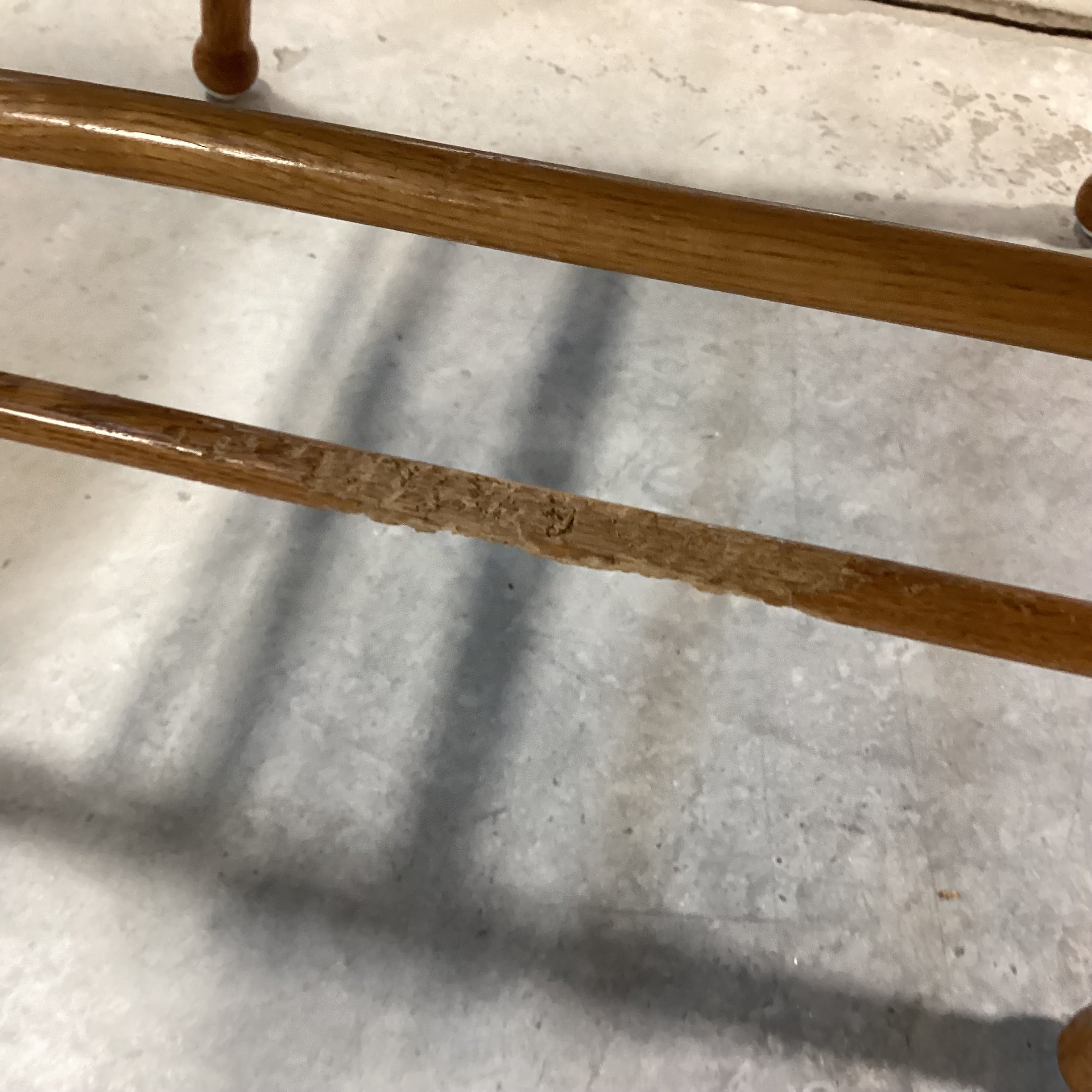 Round to Oval Vintage Oak 1 Leaf Table & 4 Pressed Oak Chairs Dining Set 48" to 72"x 48"x 30.5"