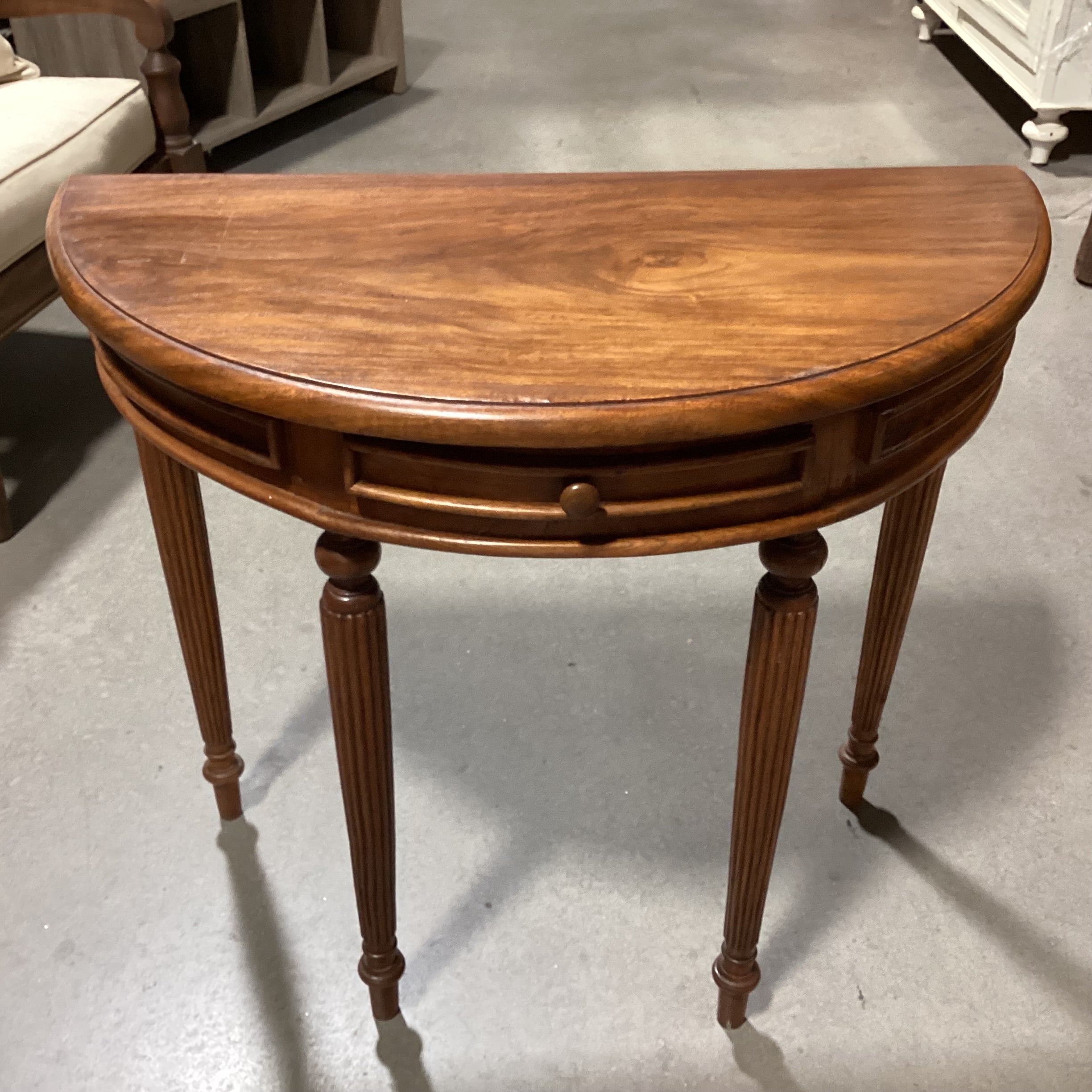 Solid Wood Half Moon with Carved Detail 1 Drawer Accent Table 32"x 16"x 29"