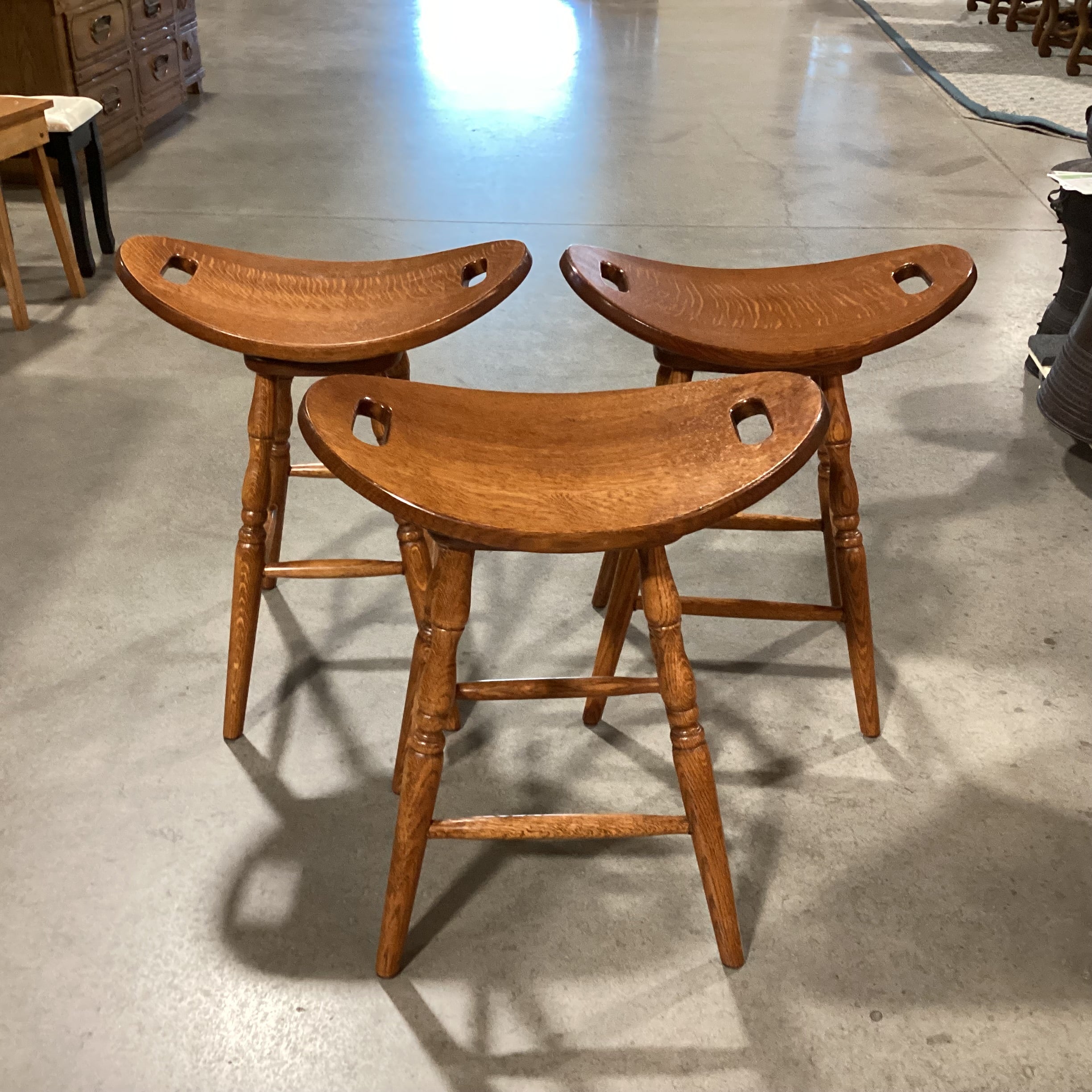 SET of 3 Solid Finished Carved Oak Swivel Saddle Seat Barstools 24"