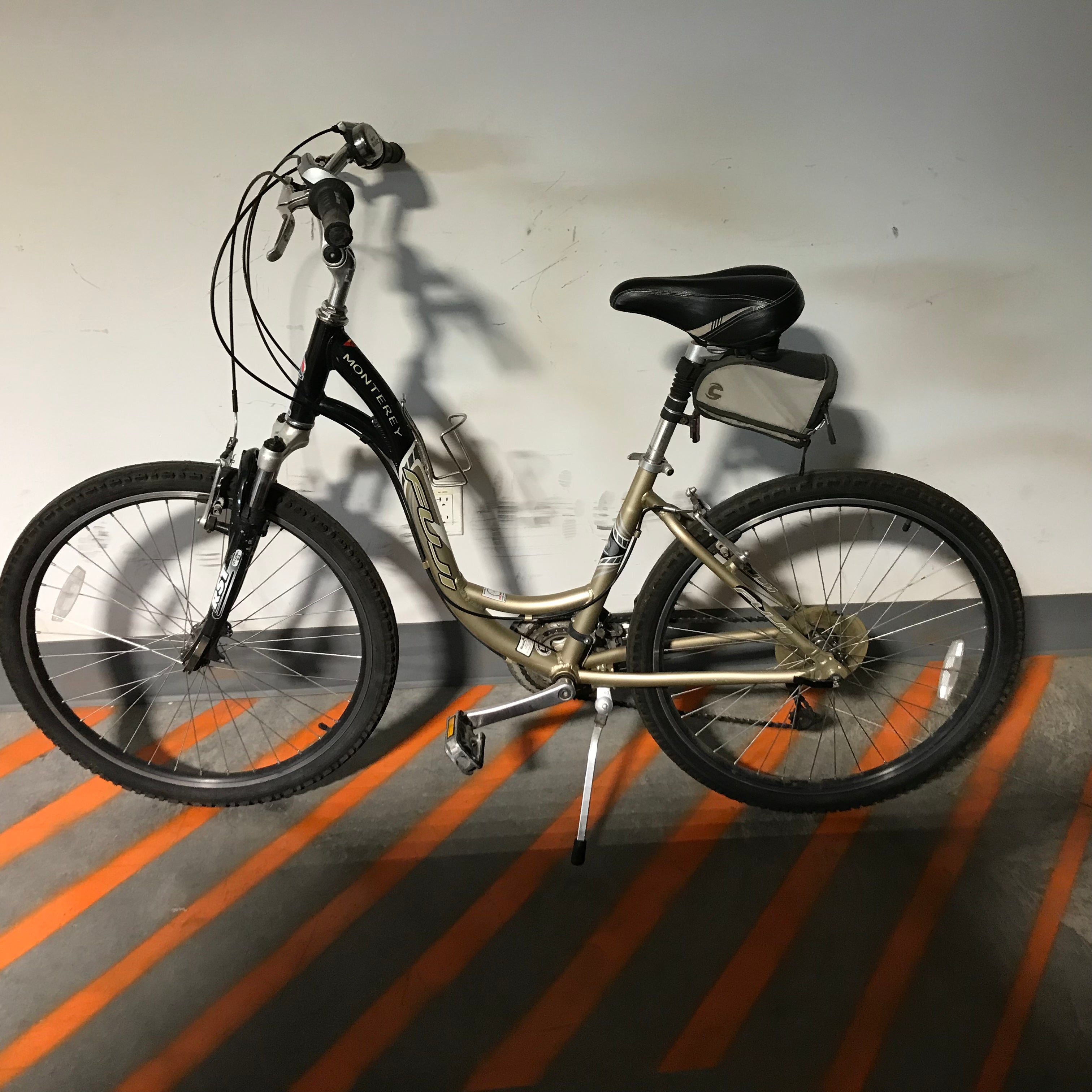 Fuji 16" Dual Purpose Bronze 27 Speed Bike