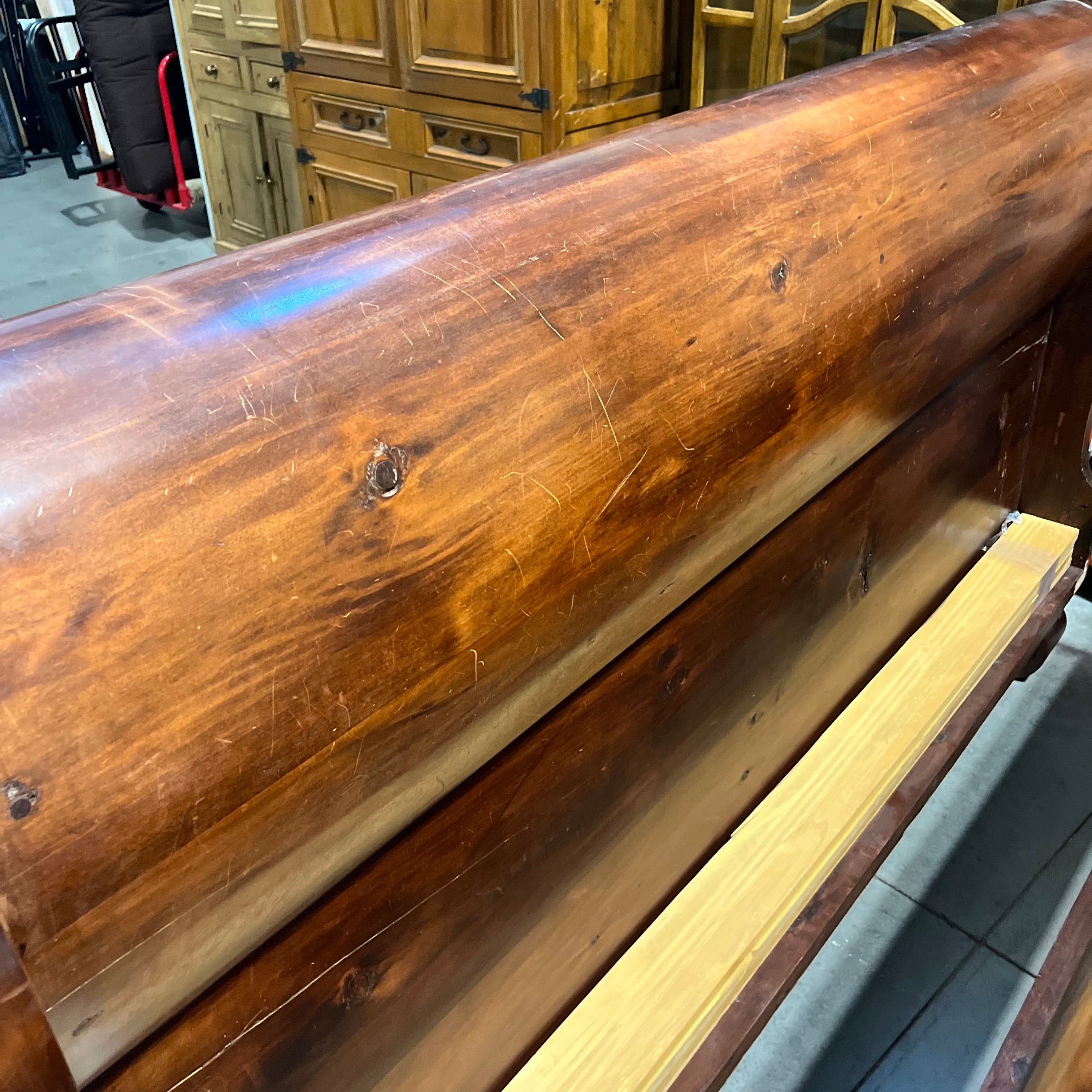 King Solid Dark Finish Wood Sleigh Style Bed Set 80"x 98.5"x 49.5"