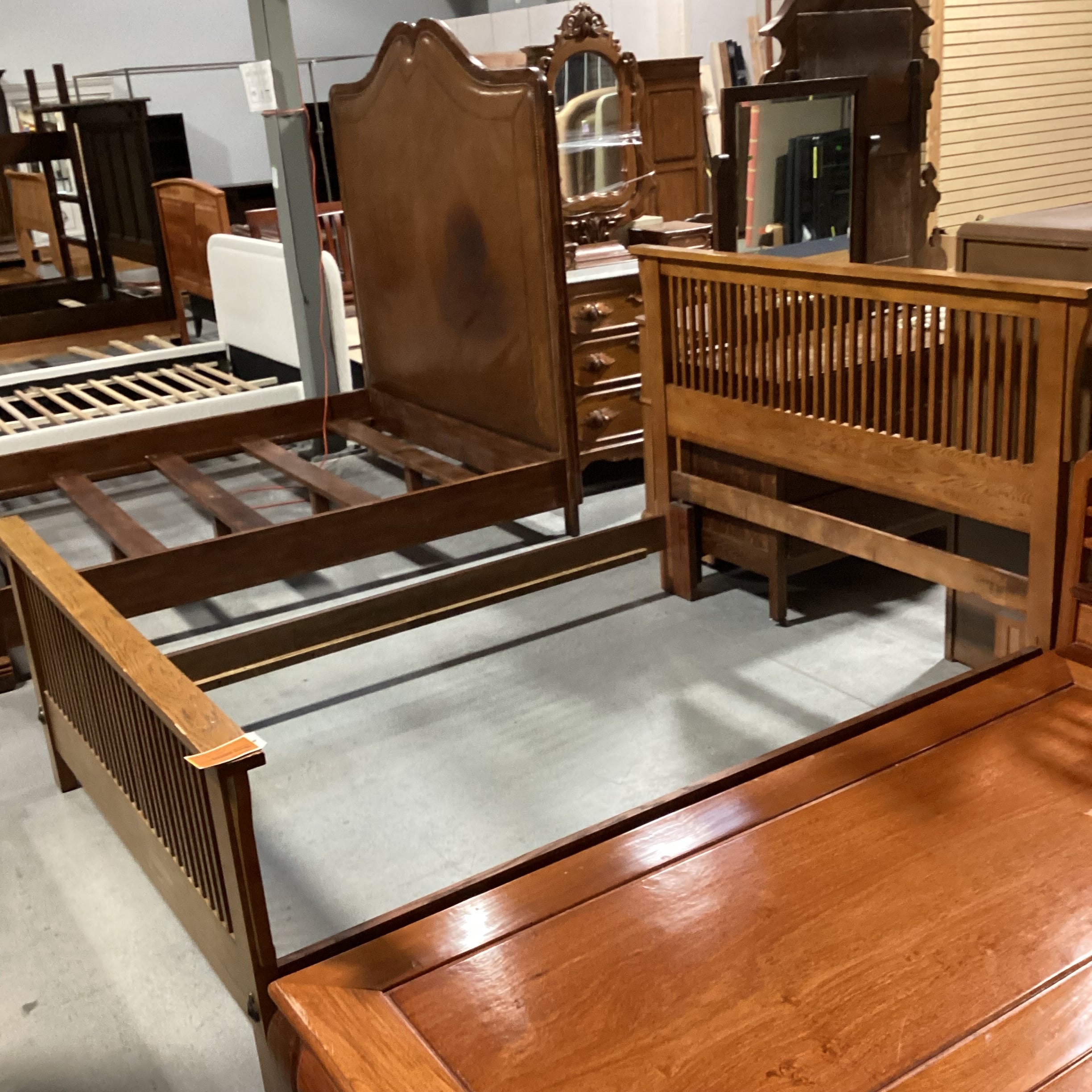 King Solid Oak Bed Set 69"x 86.5"x 48.5"