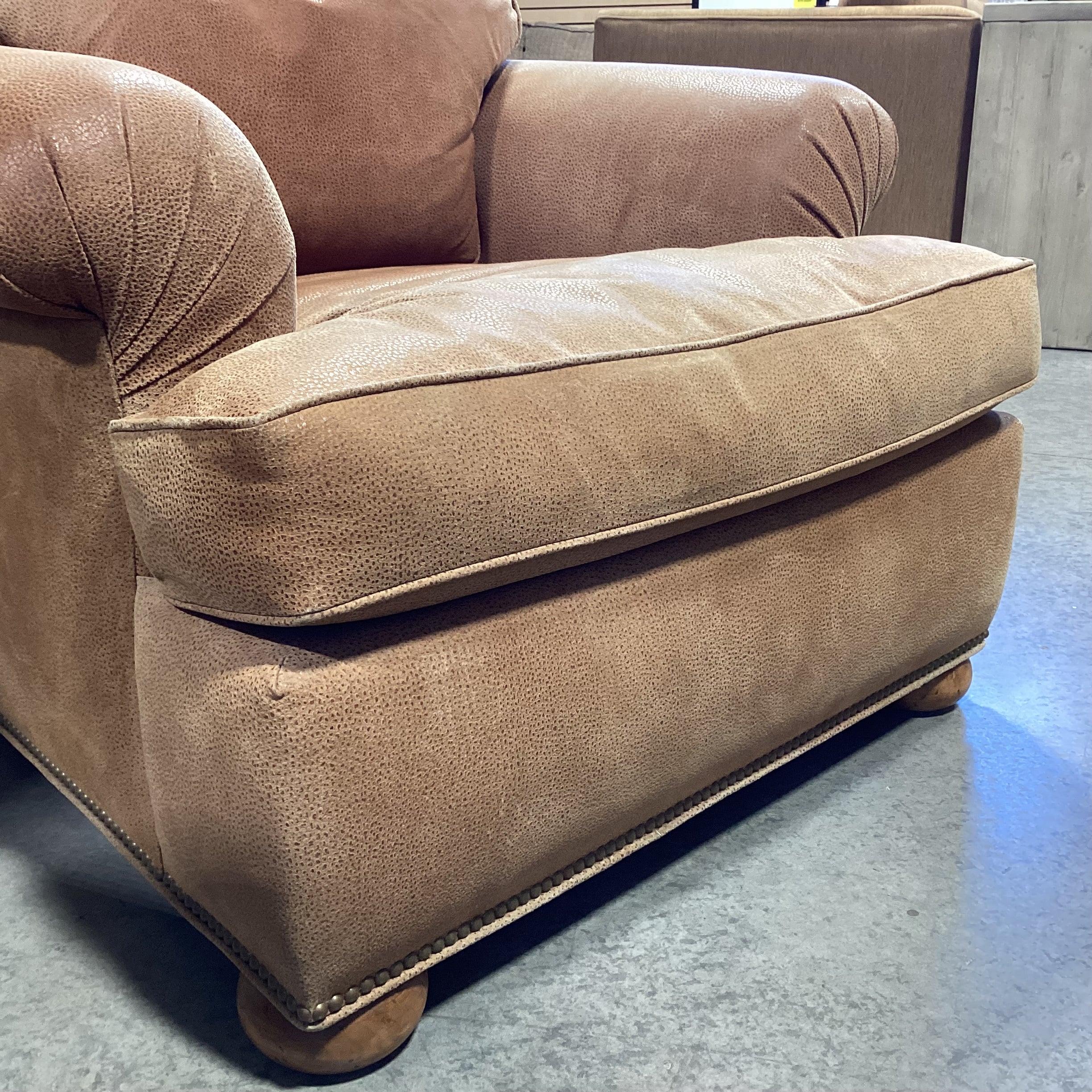 D Langston Tan Textured Leather Nailhead Down Mix Chair 40"x 38"x 30"