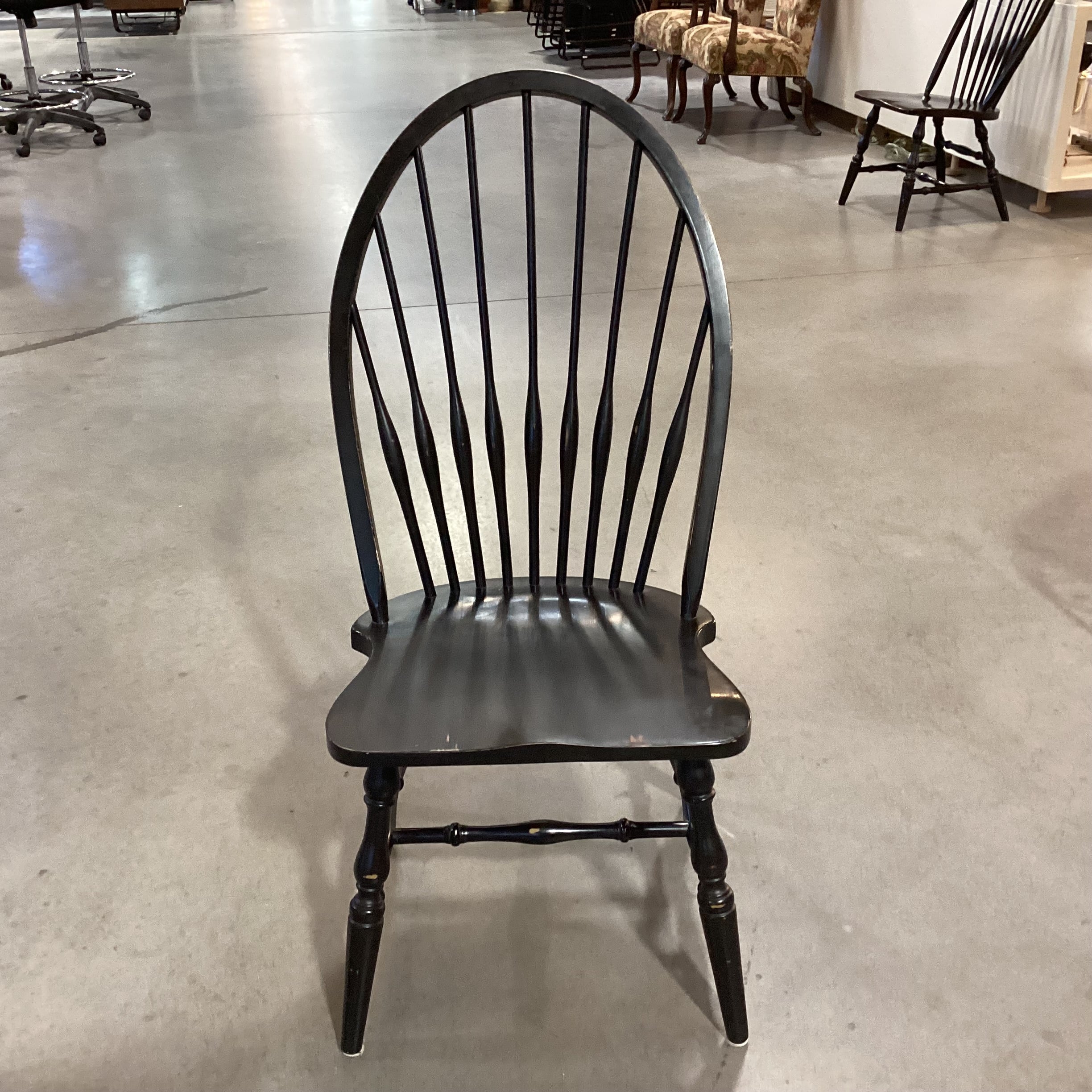 Windsor Style Antiqued Black Wood Dining Chair 19"x 23"x 41.5"
