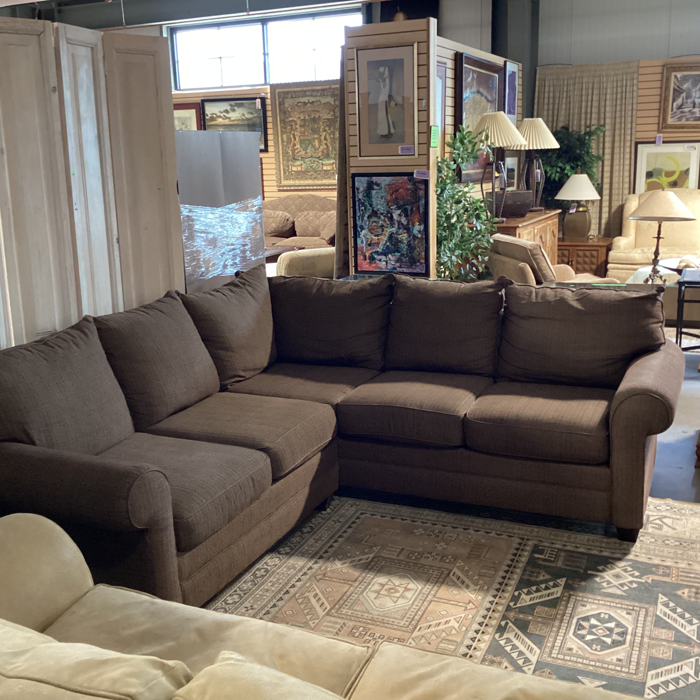 Bassett Brown Woven 2 Piece Sectional 92"x 92"x 37"x 37"
