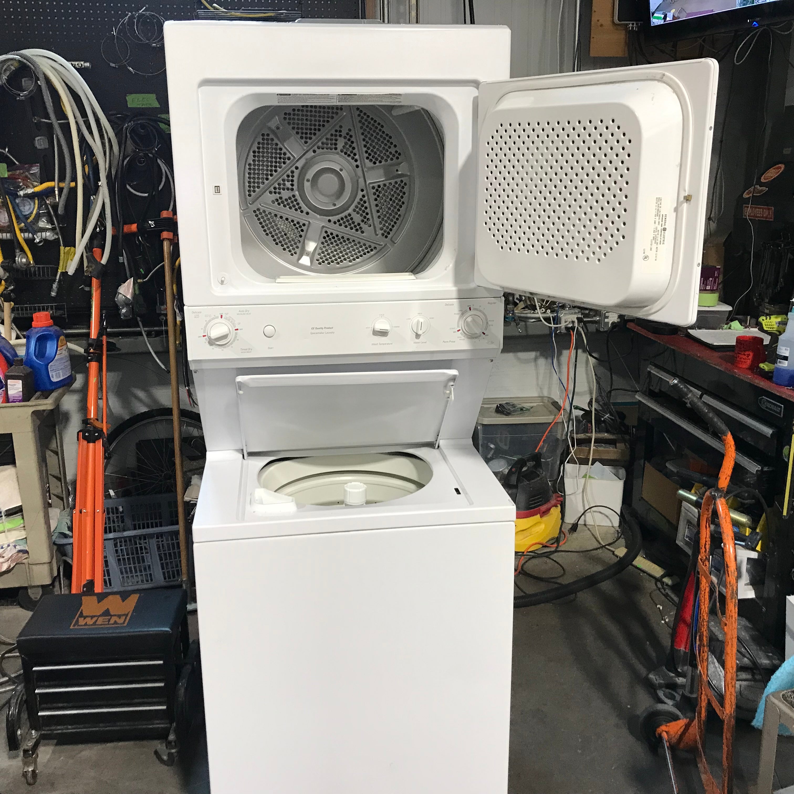 GE Spacemaker White Stacked Washer/Electric Dryer 27"x  32"x 74"