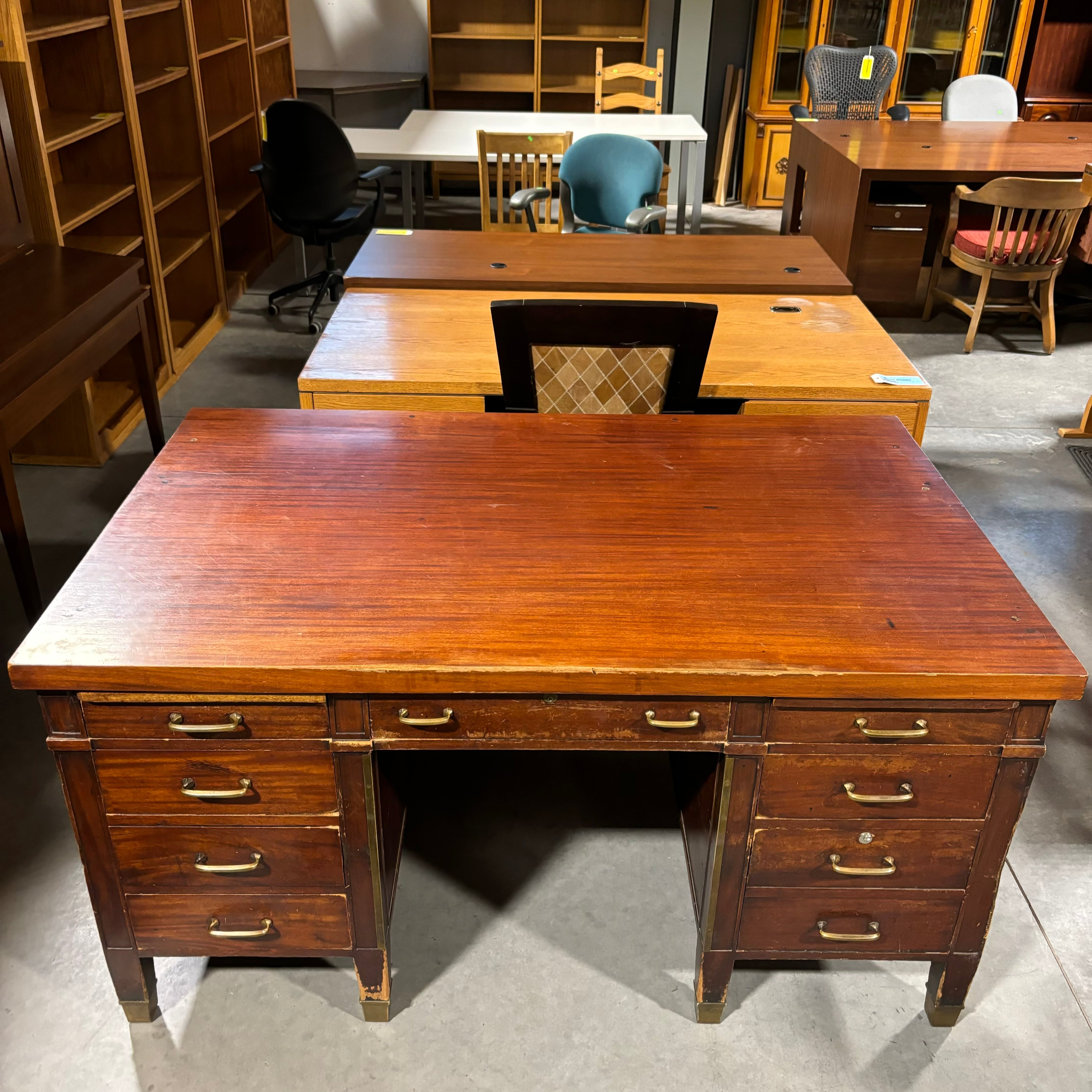 Doten Dunton Desk Co Antique Red Brown Finish Solid Wood 9 Drawer & 2 Pullout Surfaces Desk 60"x 38"x 31"