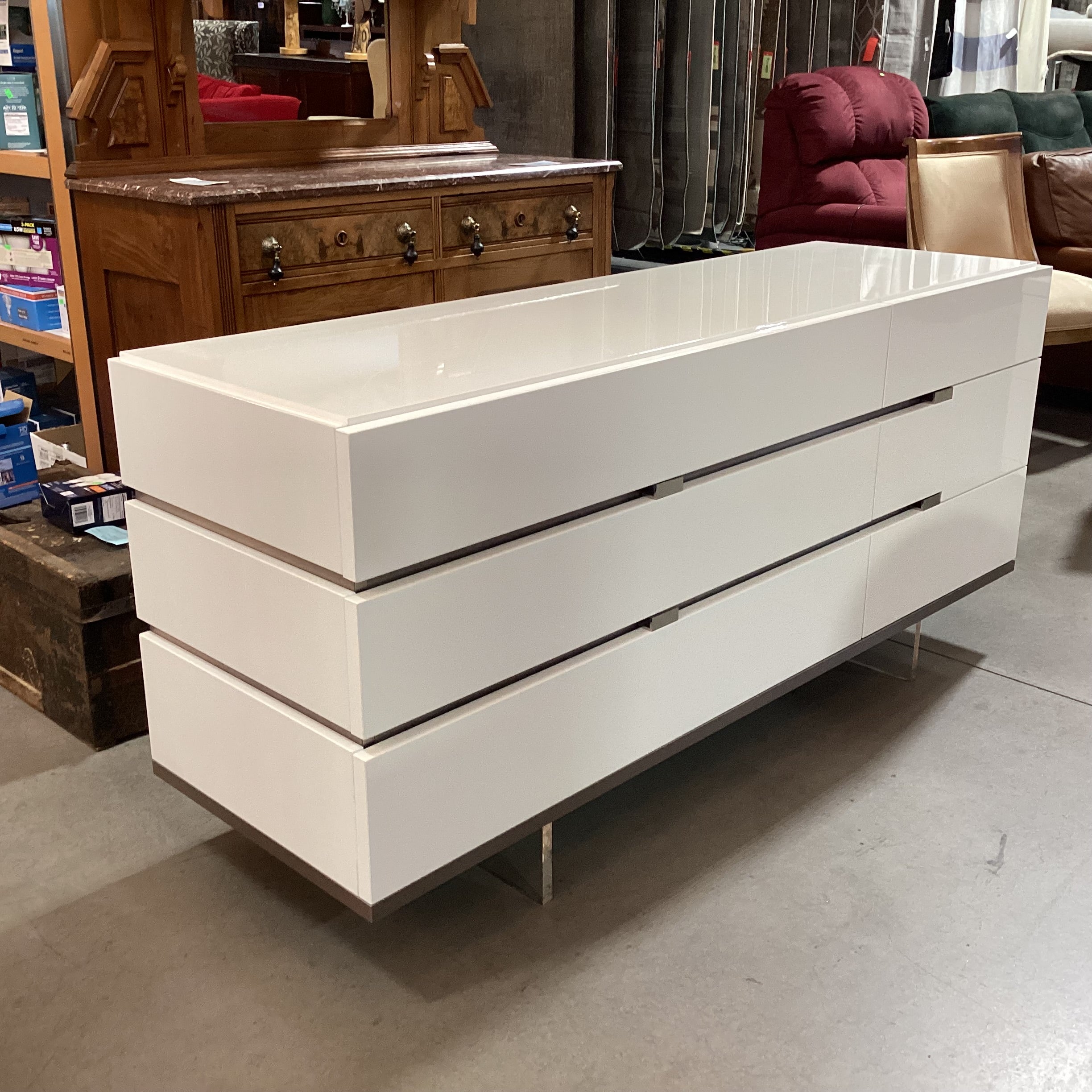 Alf DaFre Made in Italy Modern White Lacquer Chrome & Lucite 6 Drawer Dresser 67"x 21"x 32"
