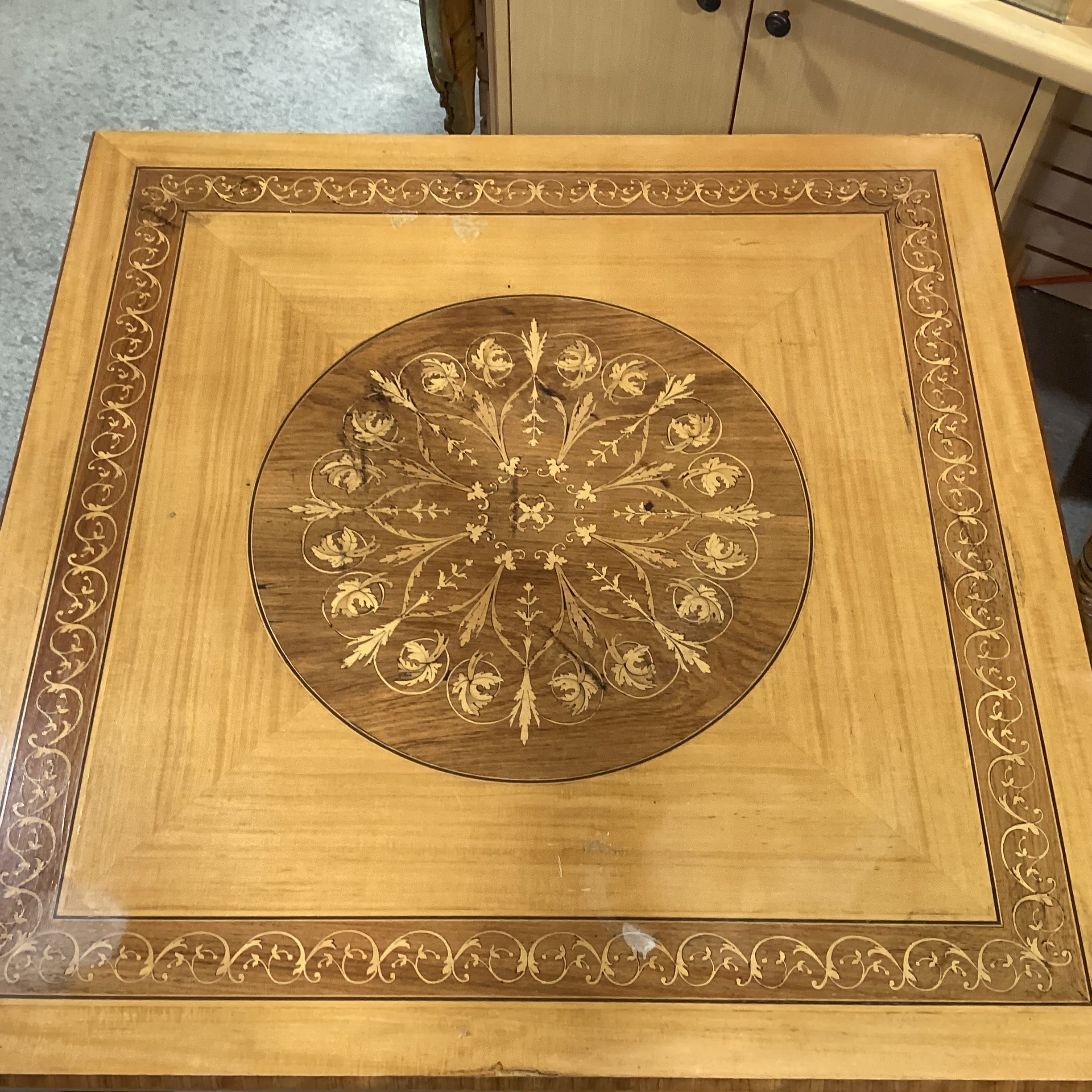 Vintage Ornate Inlay Veneer Accent Table 32"x 32"x 30"