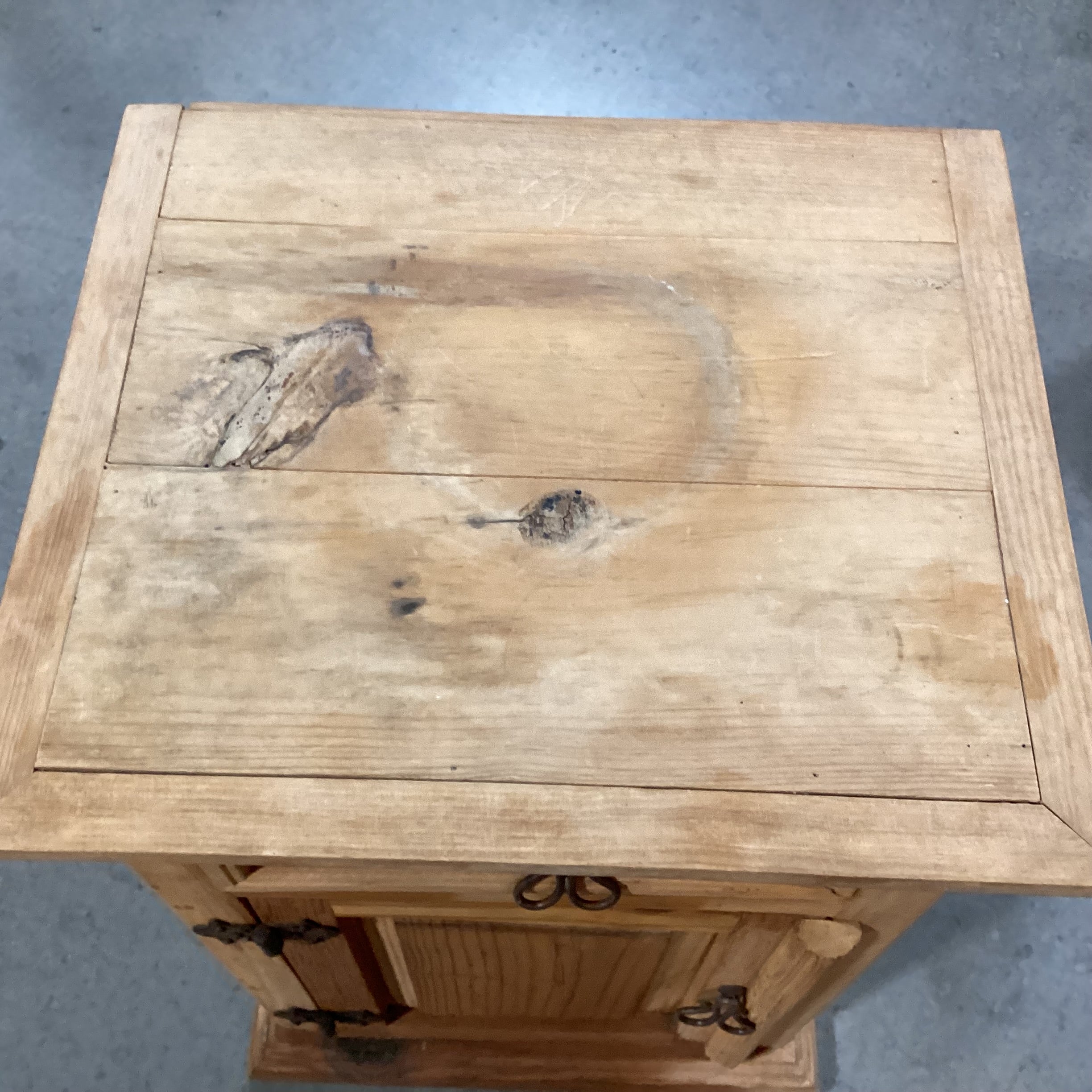 Rustic Distressed Natural Pine 1 Drawer 1 Door Cabinet End Table 19.5"x 16.5"x 28"