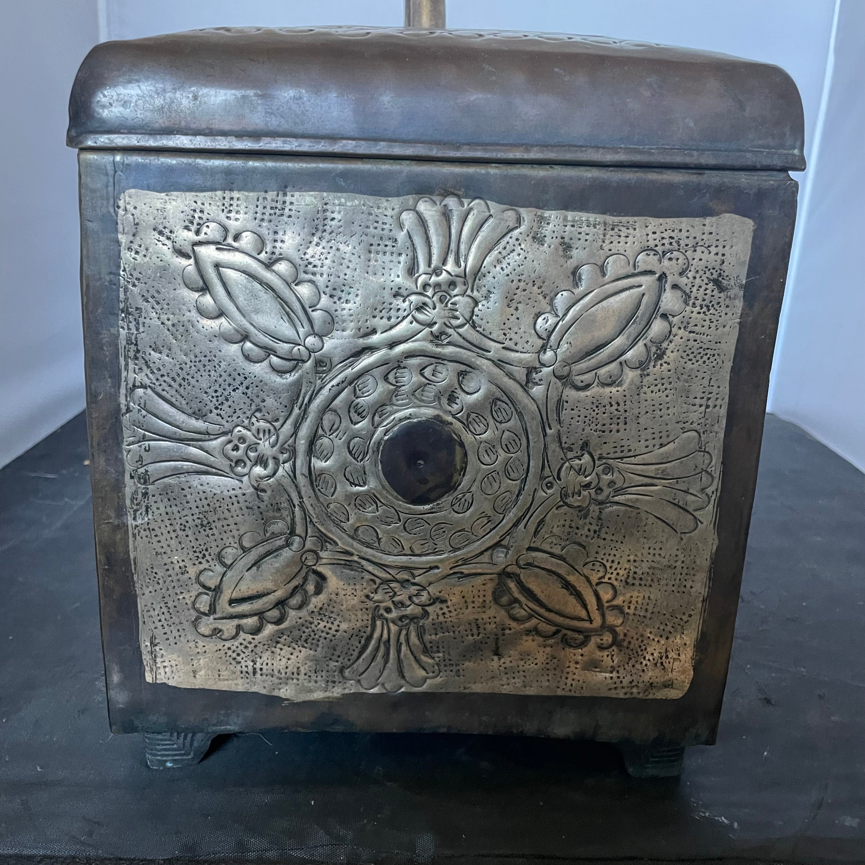 Silver/Copper Tones Metal Ornate Design Lidded Storage Box/Casket, 19.5"x8"x 14"