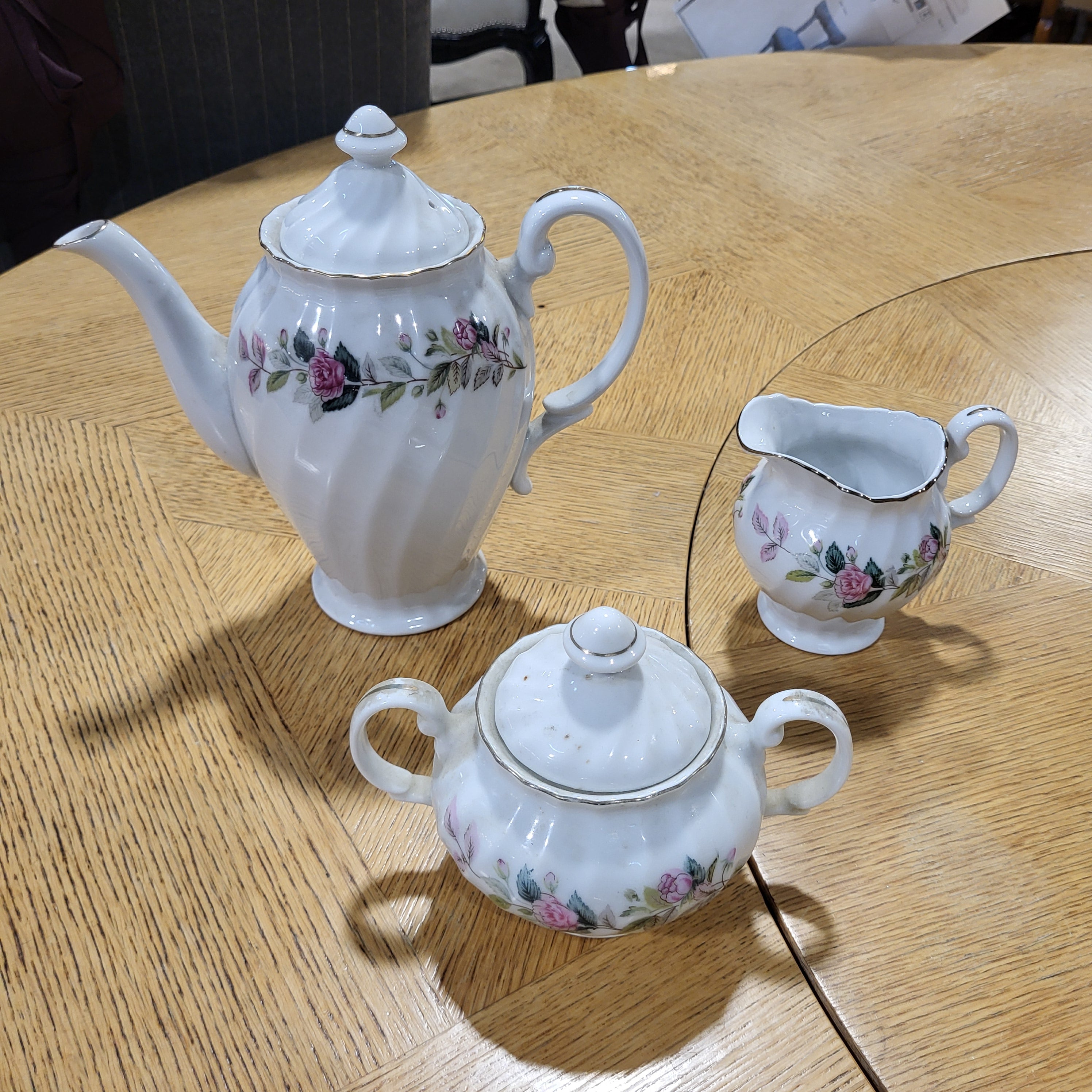 Set of 112 Creative Fine China #2345 Dinnerware