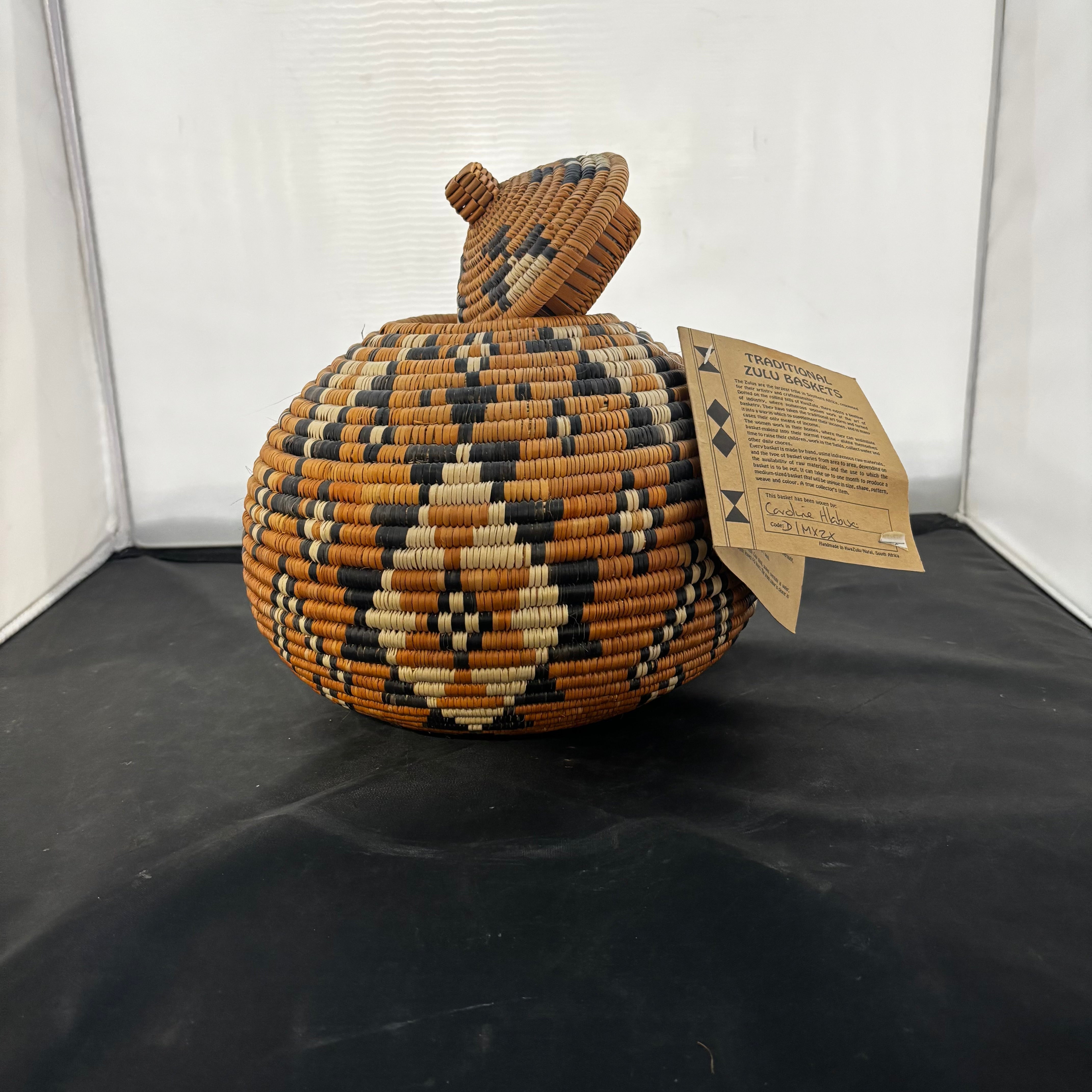 Lidded Zulu Basket 10"x 11"