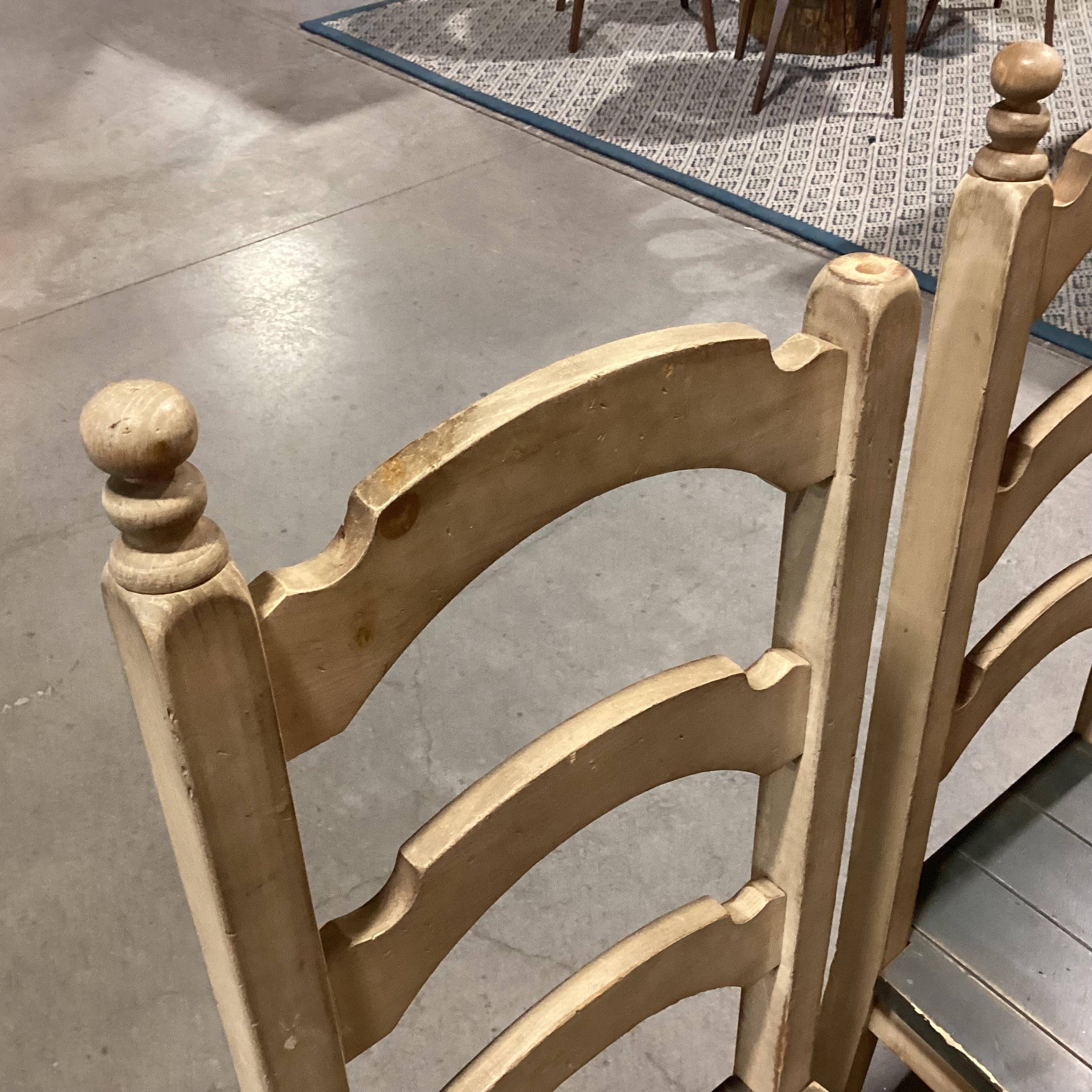 SET of 6 Buffalo Lodge & Dakota Washed Distressed Cream & Green Wood Ladder Back Ranch Dining Chairs 18"x 19"x 45"