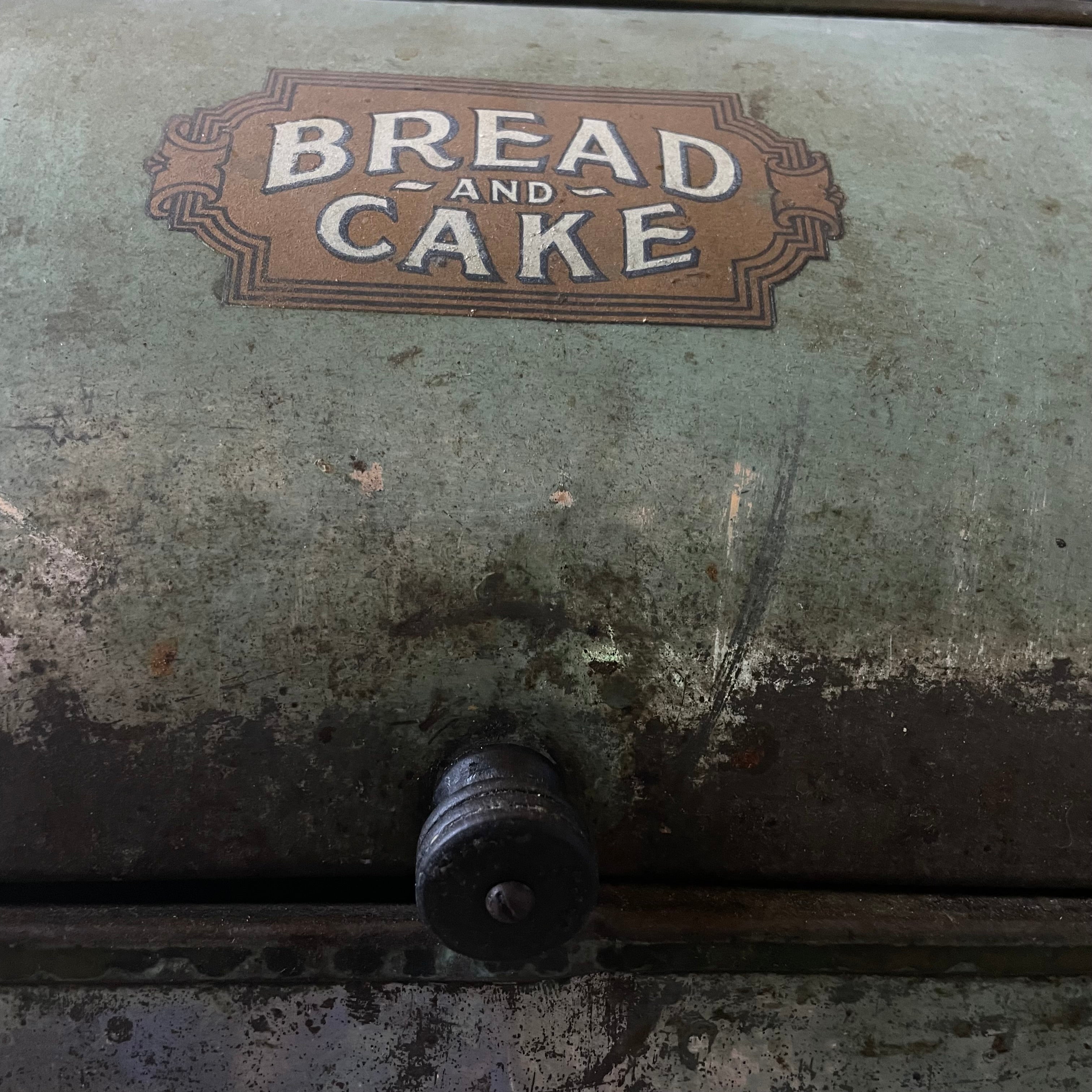 Antique Green Metal Bread & Cake Box with Sliding Lid, 13.25"x 11"x 10.5"