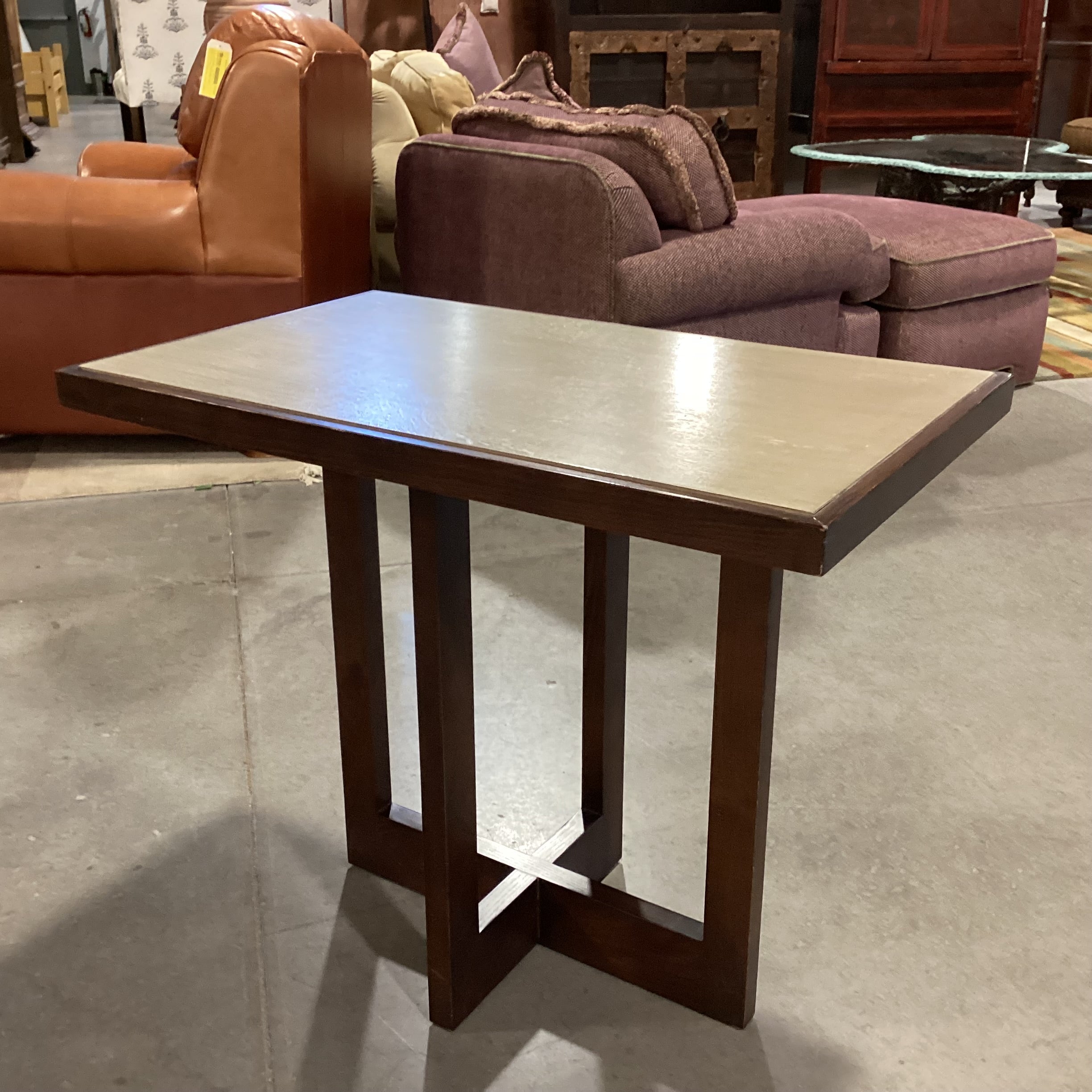 Hickory Chair Dark & Grey Tone Finish Walnut End Table 31"x 19"x 26"