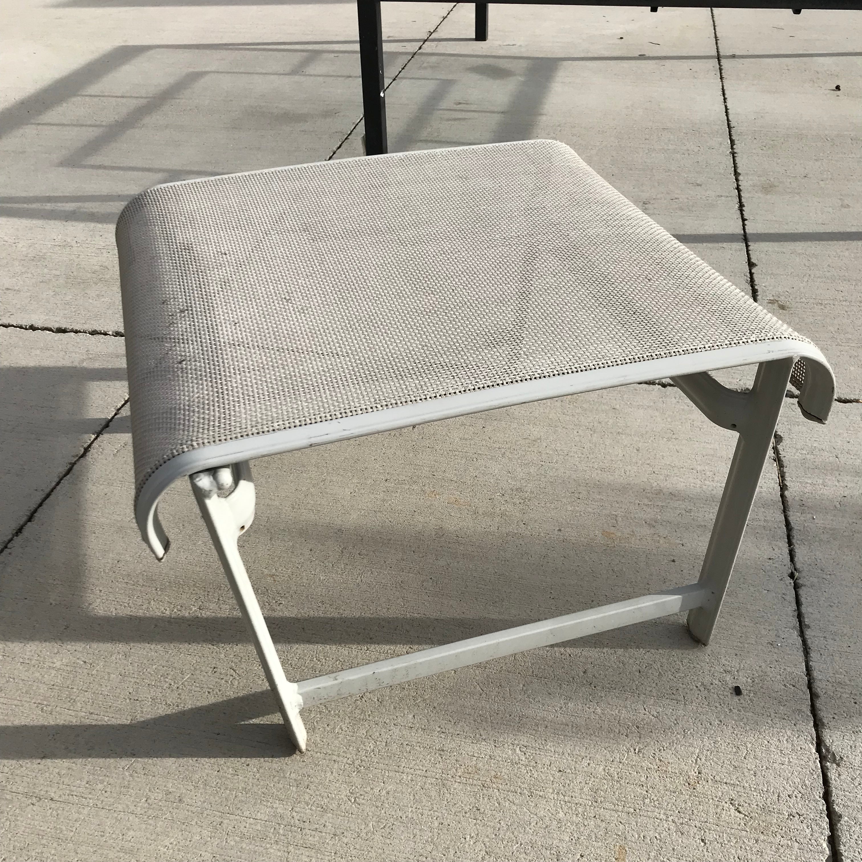 Brown Jordan Swival Chair and Ottoman Set 18"x 25.5"x 34.5"