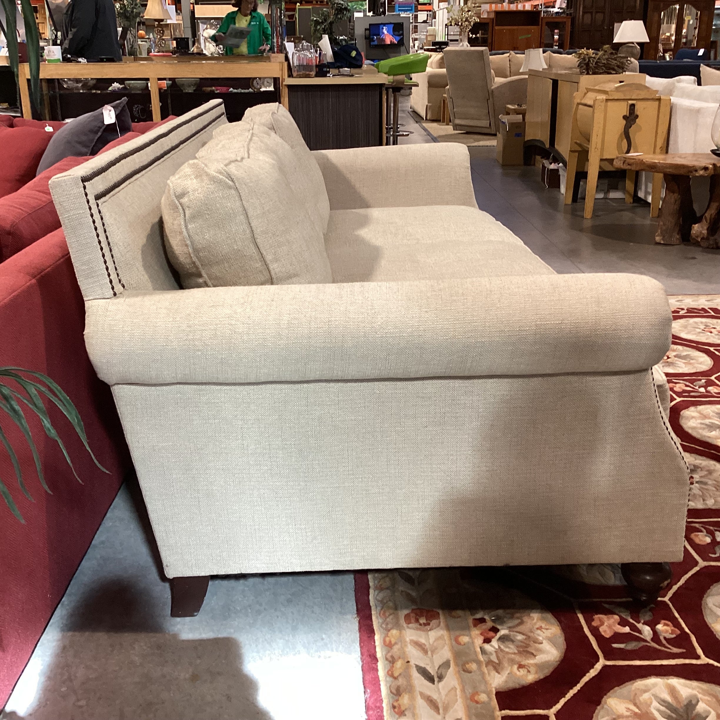 Bernhardt Heathered Beige Woven Nailhead Highback Roll Arm Sofa 92"x 42"x 35"
