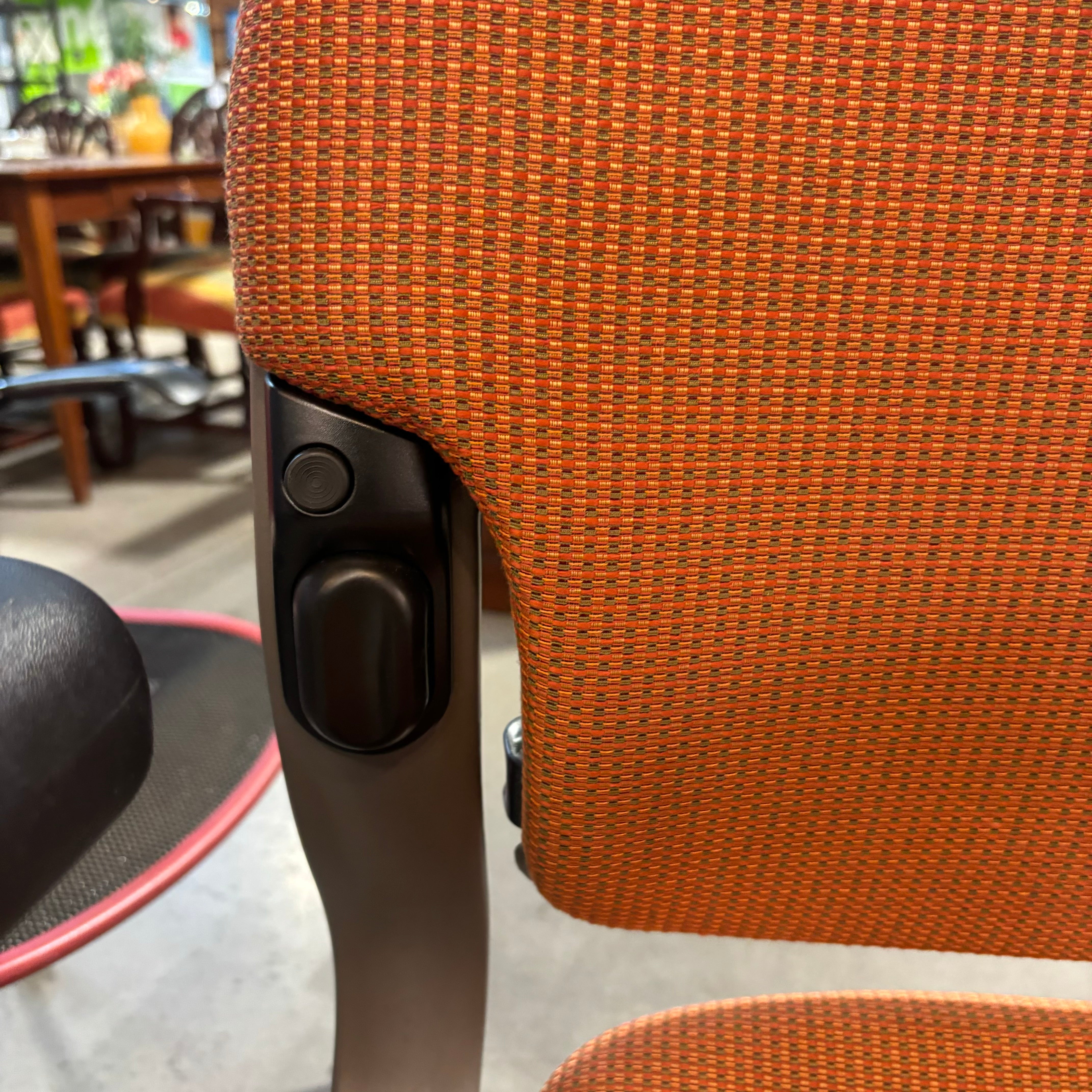 Herman Miller Equa Vintage Orange & Green Multi Woven with Steel Base Office Chair 26"x 24"x 40"