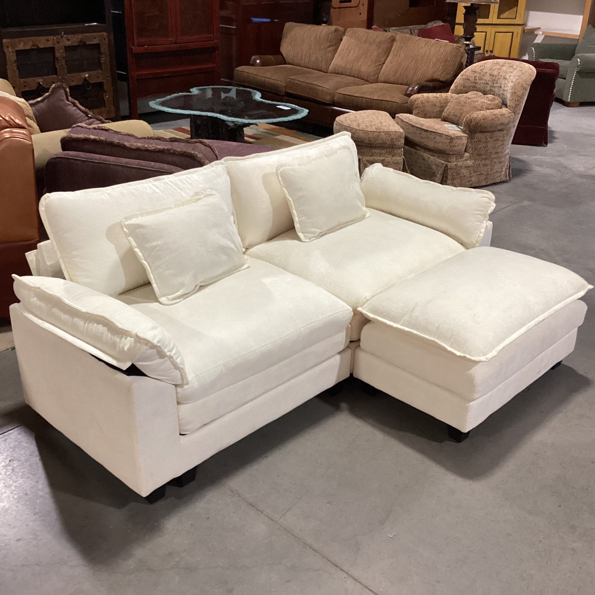 Cream Chenille Woven 3 Piece Modular with Ottoman Sofa 86"x 37"x 32"