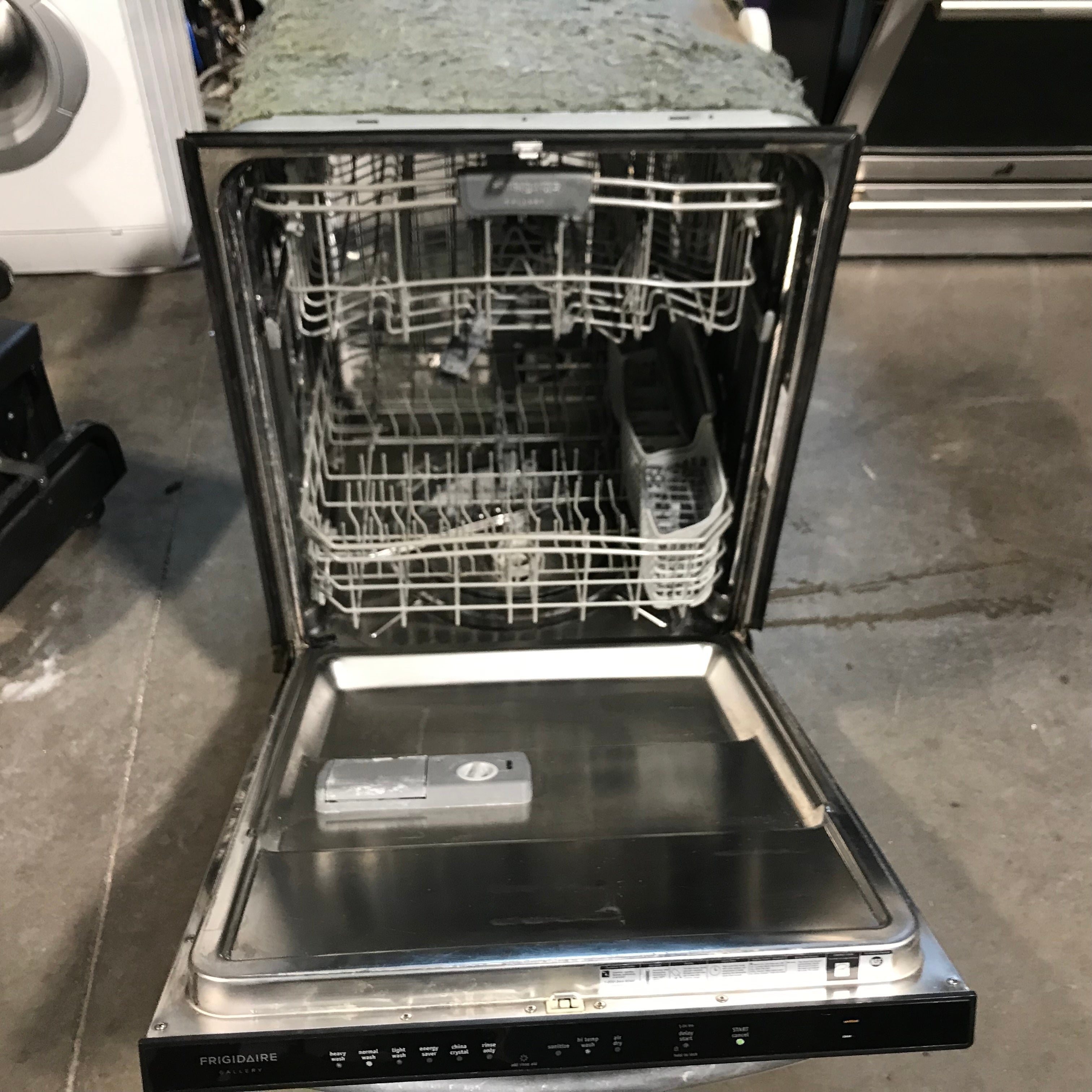 Frigidaire Stainless Steel Dishwasher 24"x  24"x 34"