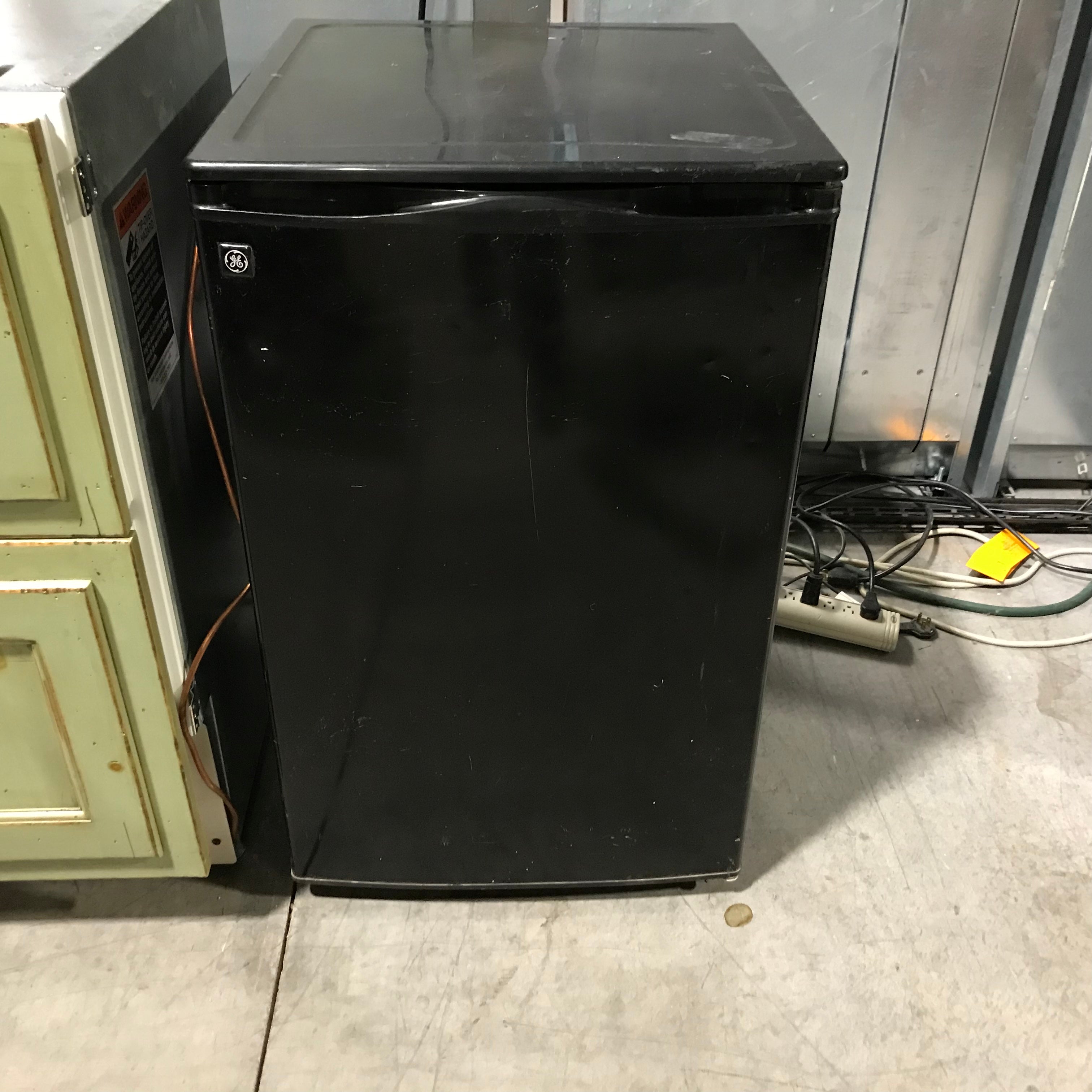 GE Black Under-The-Counter Refrigerator 20"x 22x 33"