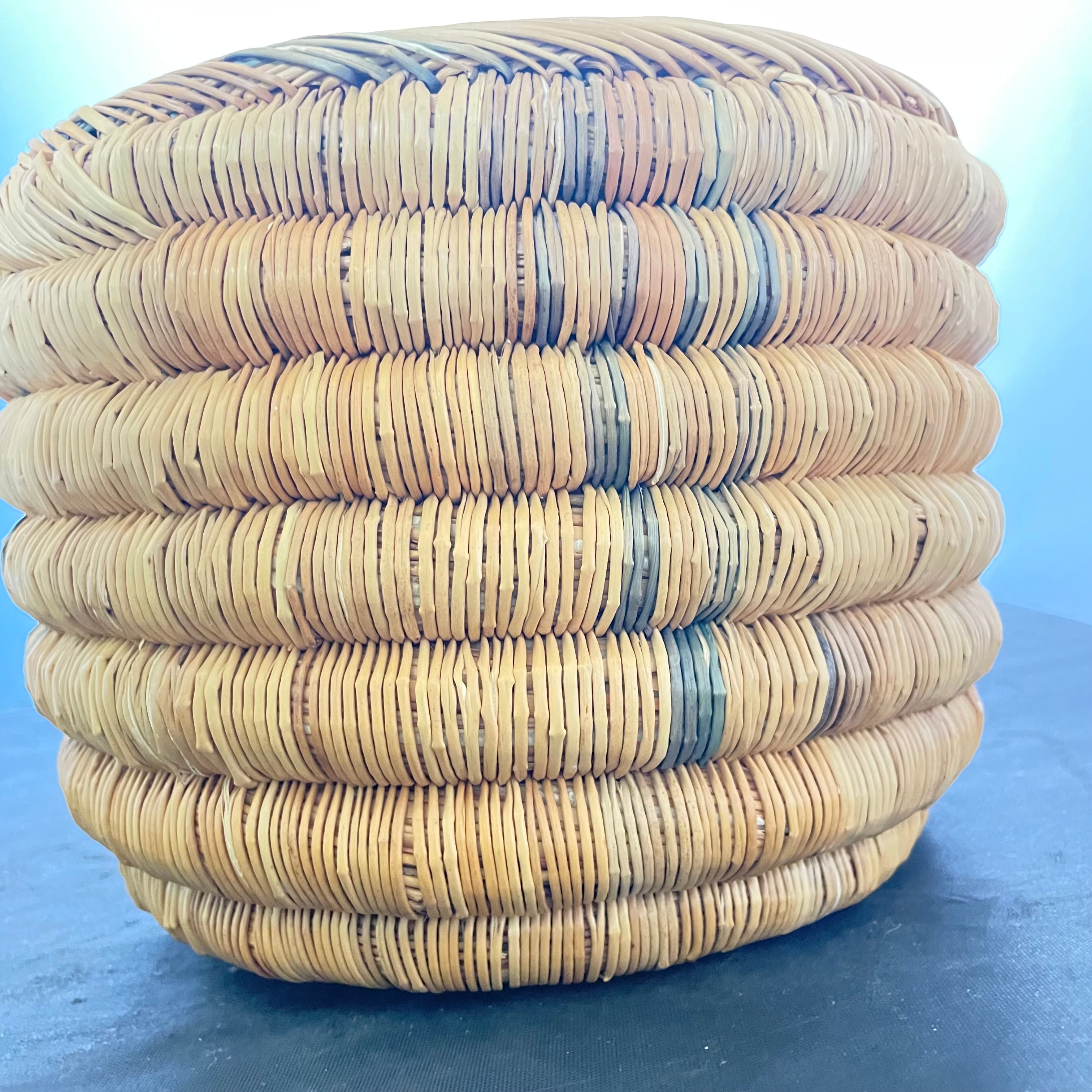 Antique 1930's Handcrafted Hopi Second Mesa Basket w/Repeat Design, 8"x 6"""