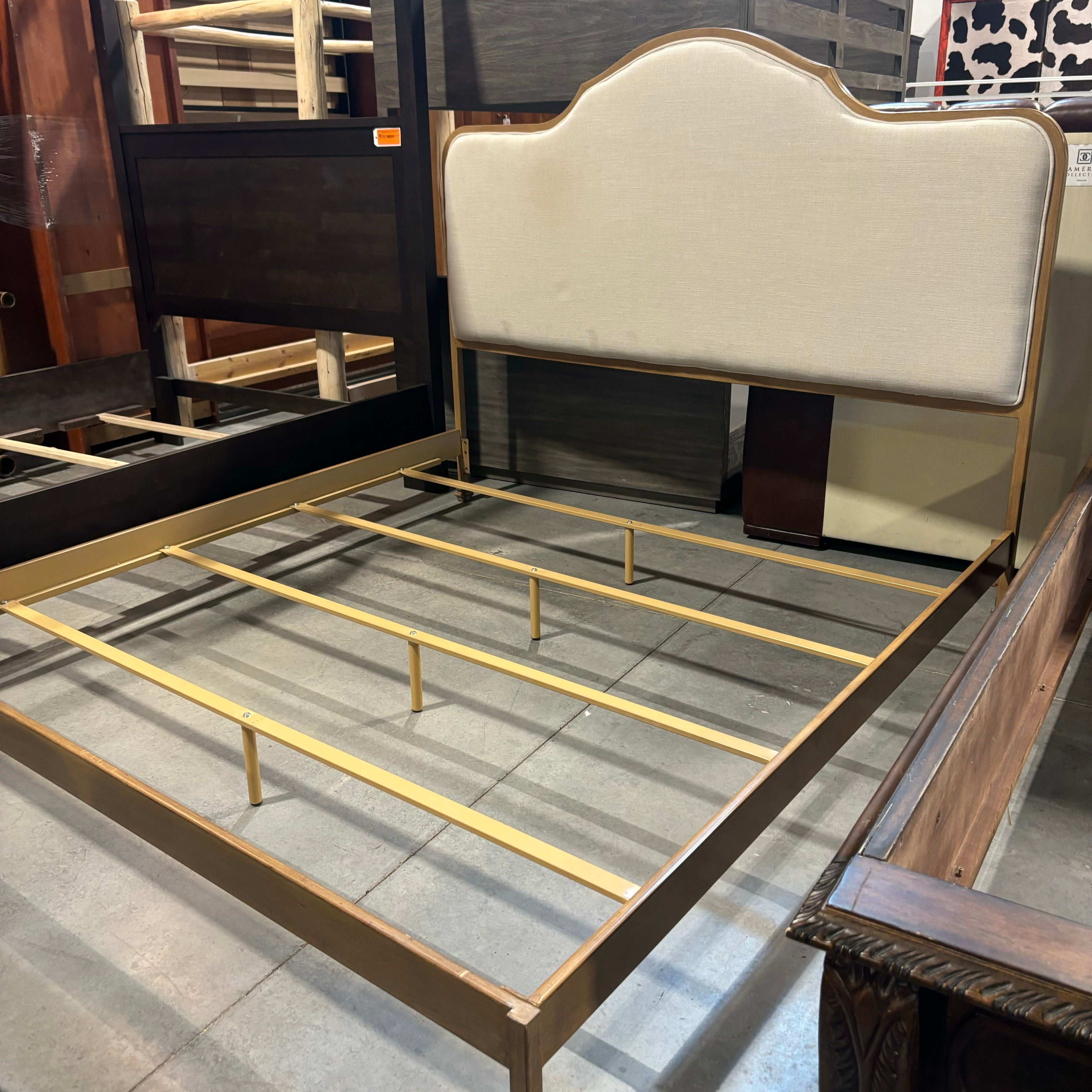 KING Calvados Natural Oak Finished Steel Bed Set 80"x 84"x 61"