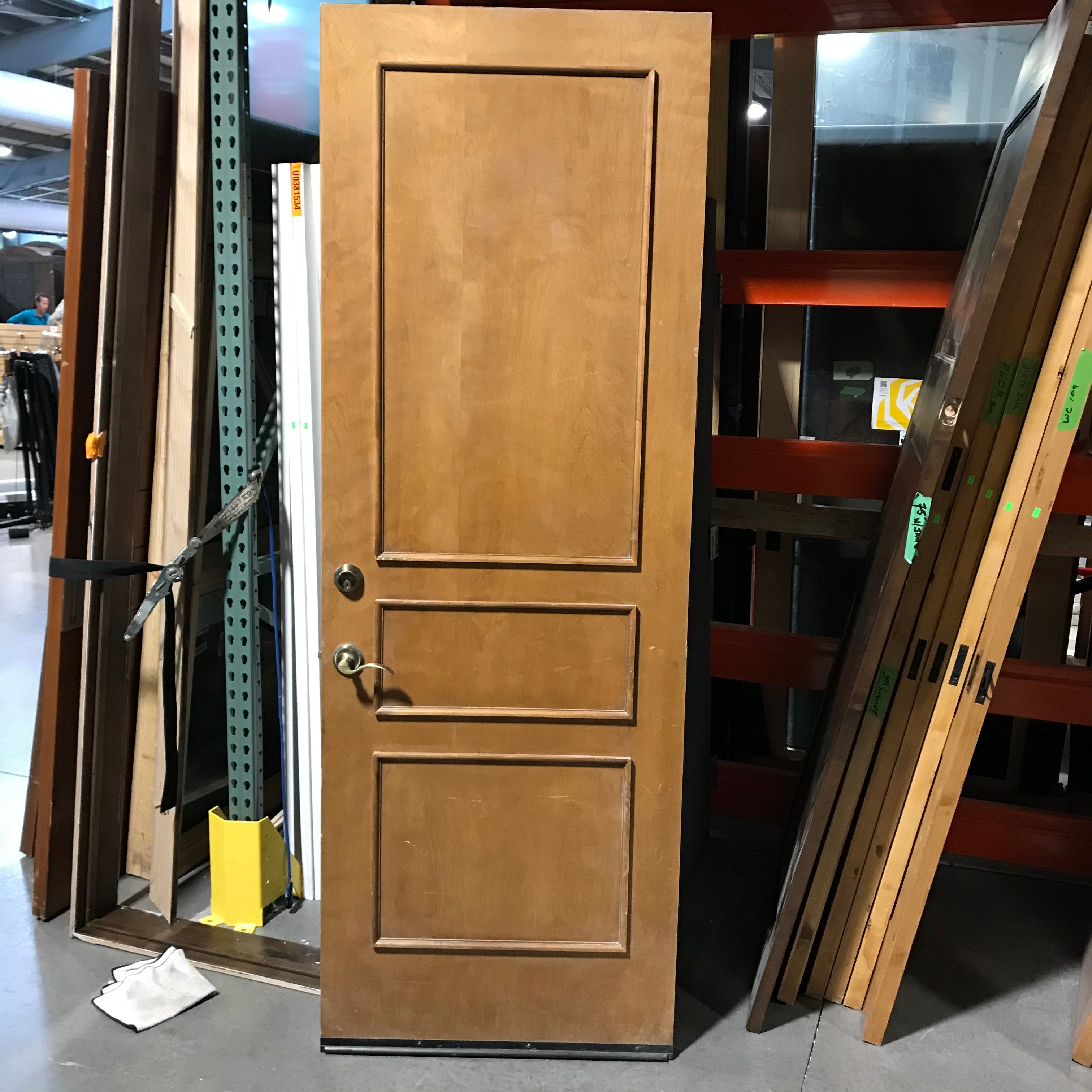 RH 32"x 90"x 1.75" Brown 3 Panel Interior Door