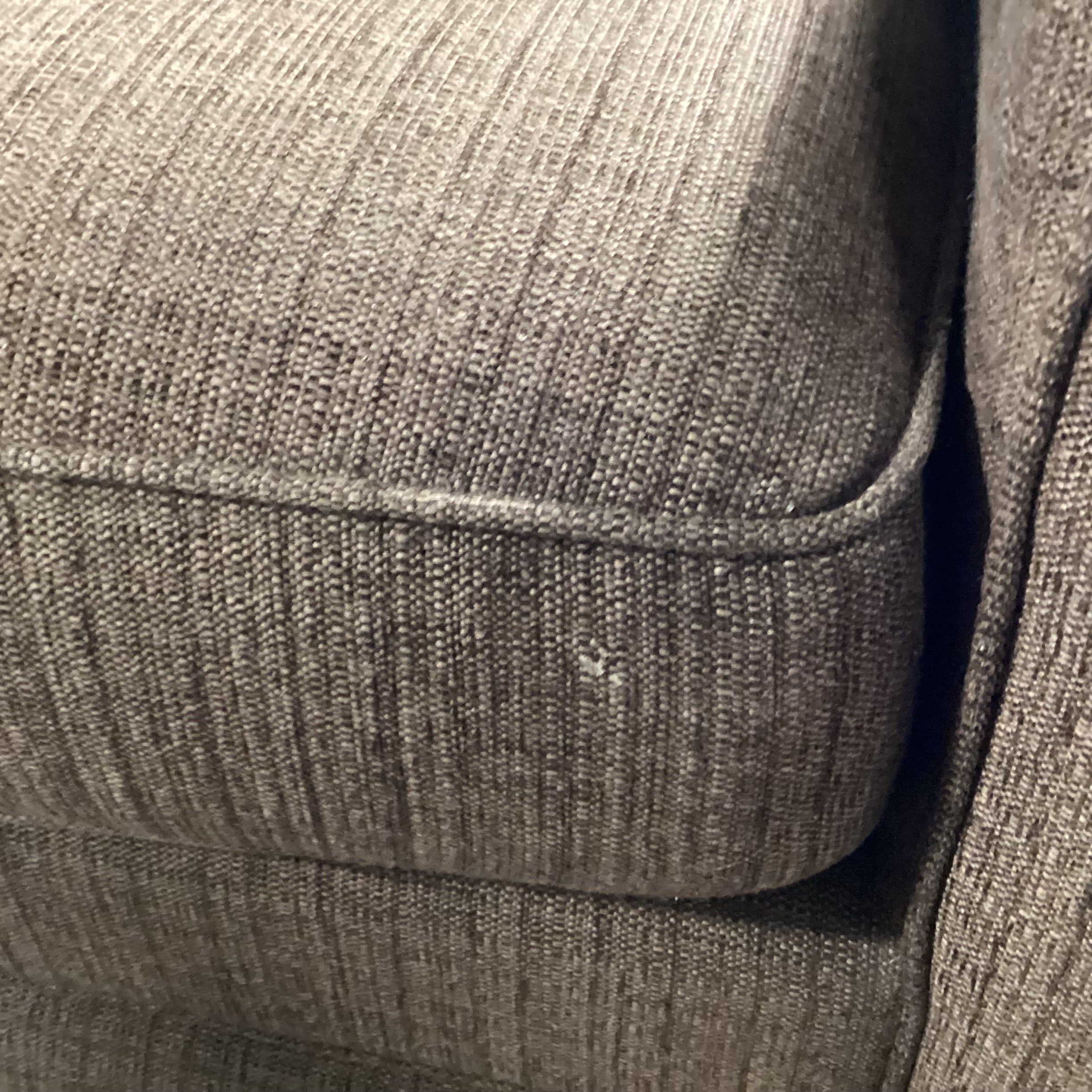 Bassett Brown Woven 2 Piece Sectional 92"x 92"x 37"x 37"