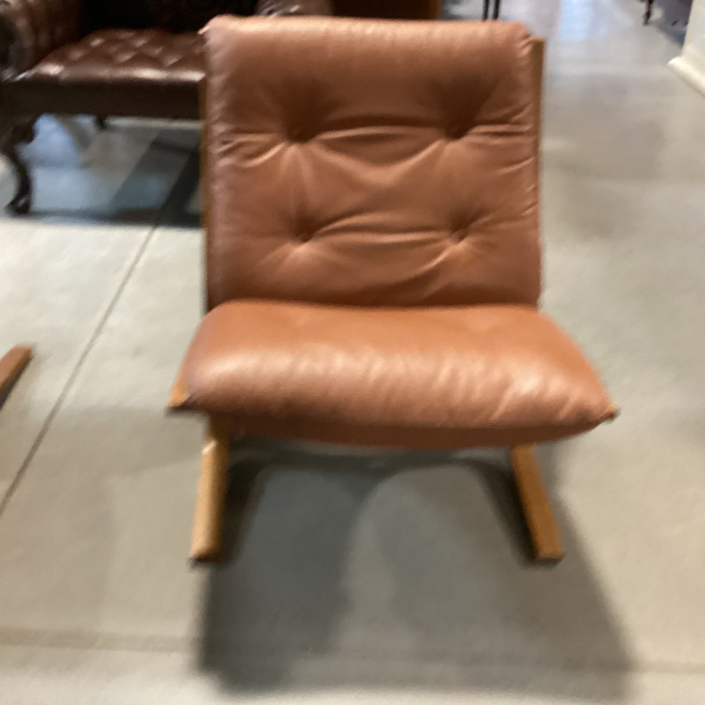 Westnofa Siesta Made in Norway Mid Century Tan Leather & Teak Lounge Chair 27"x 29"x 35"