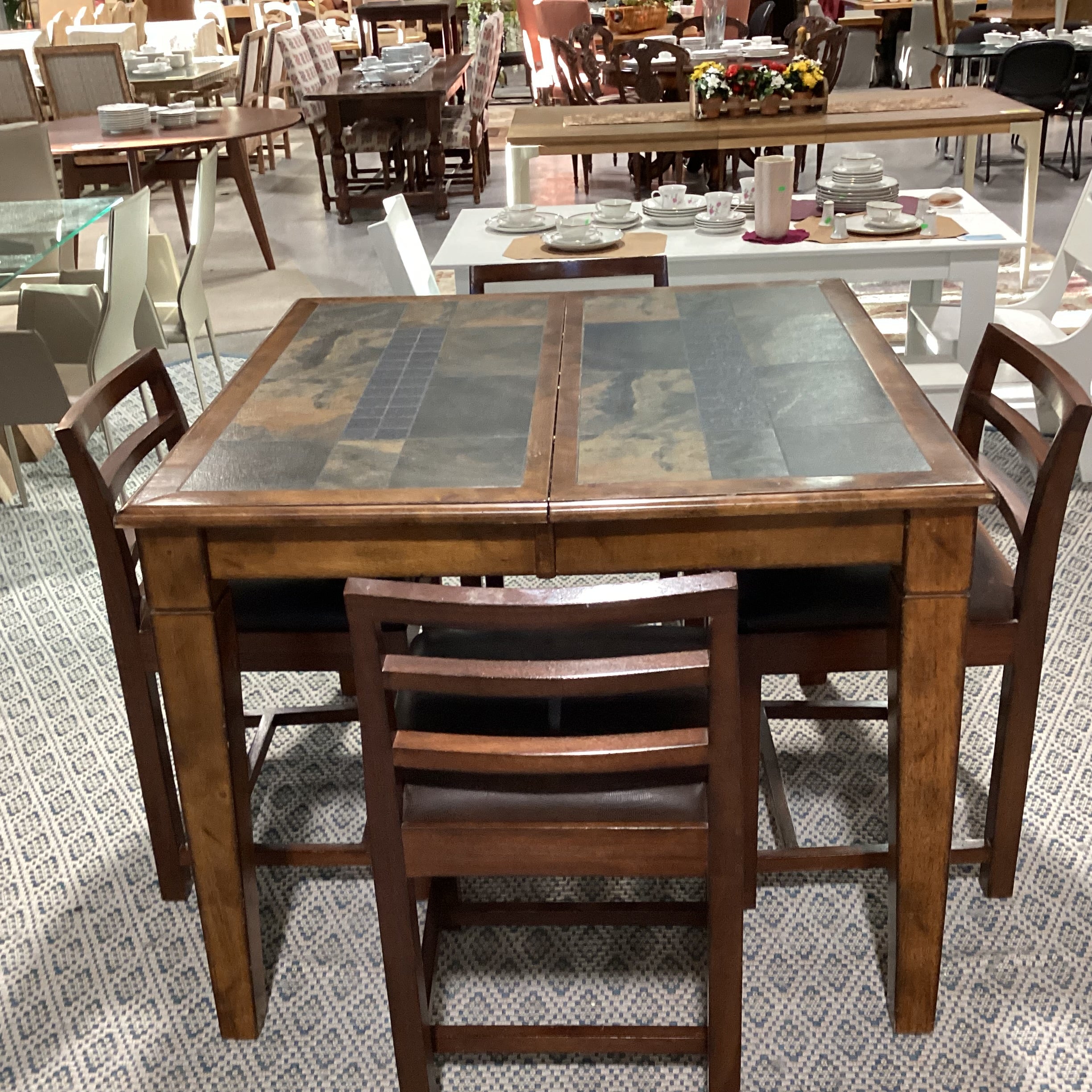 Carved Wood & Slate Stone Tile with Center Butterfly Leaf Table with 4 Wood & Croc Style Faux Leather Barstools Dining Set 44.5" to 62.5"x 44.5"x 35.5"
