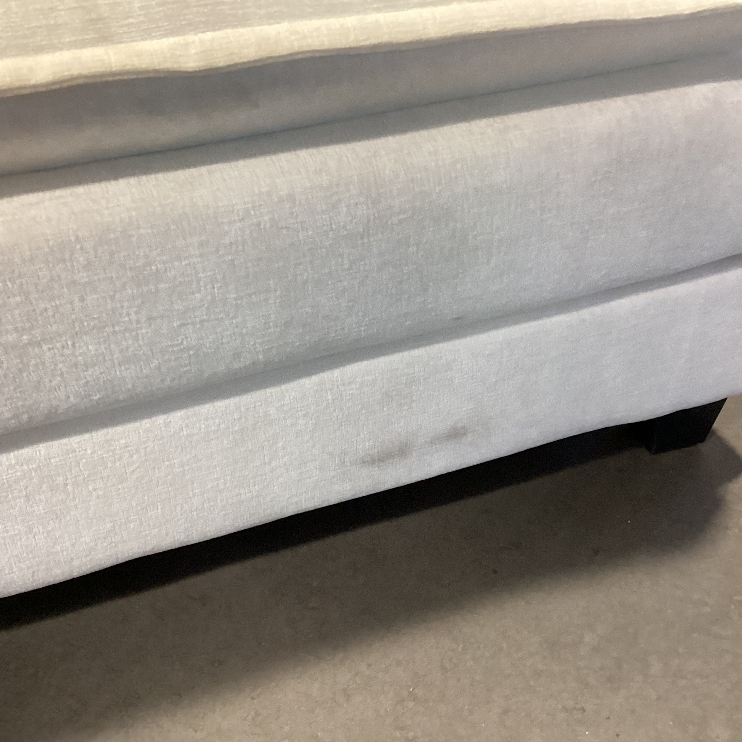 Cream Chenille Woven 3 Piece Modular with Ottoman Sofa 86"x 37"x 32"