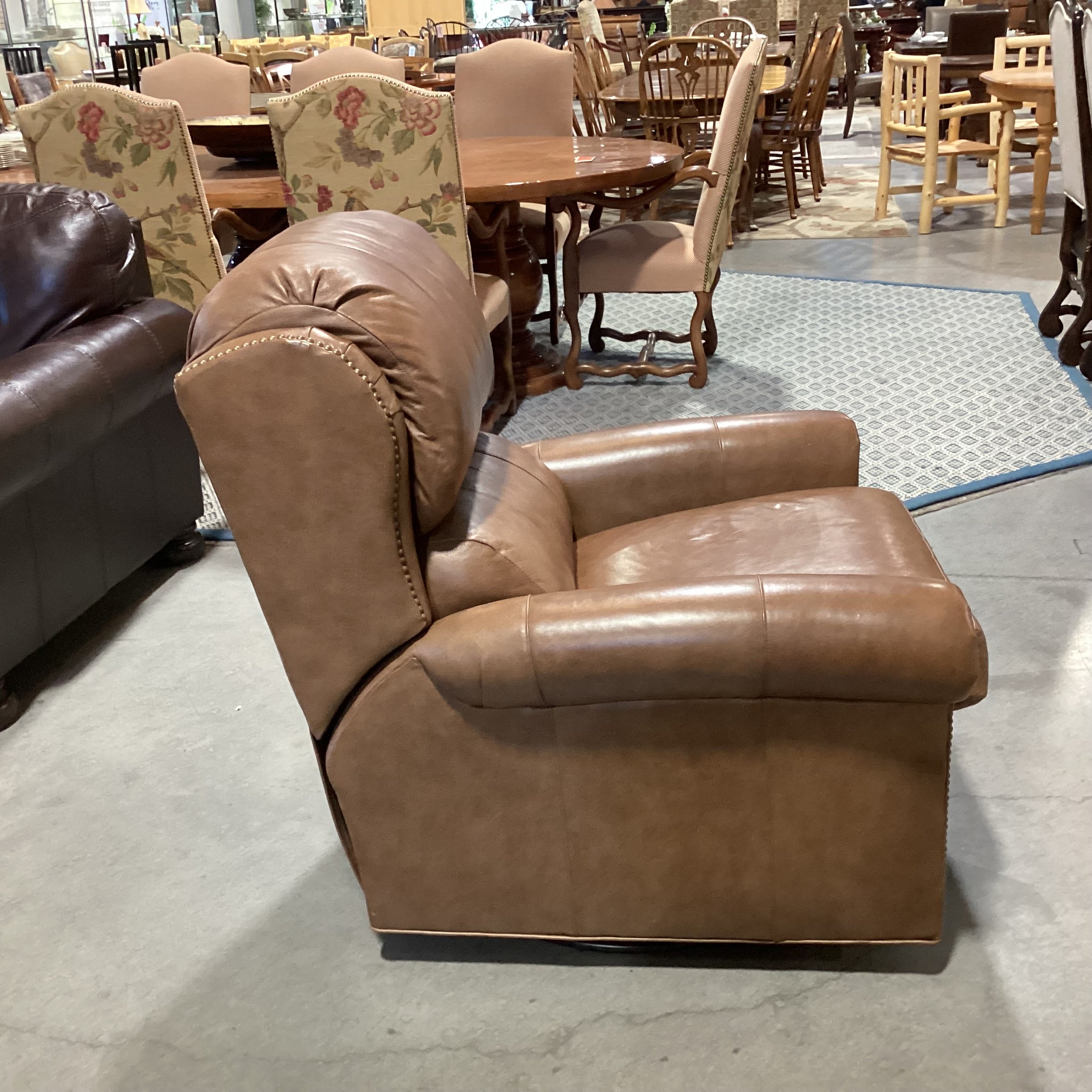 Bradington Young Tan Leather Nailhead Swivel Rock Recliner Chair 36"x 38"x to 68"x 41"