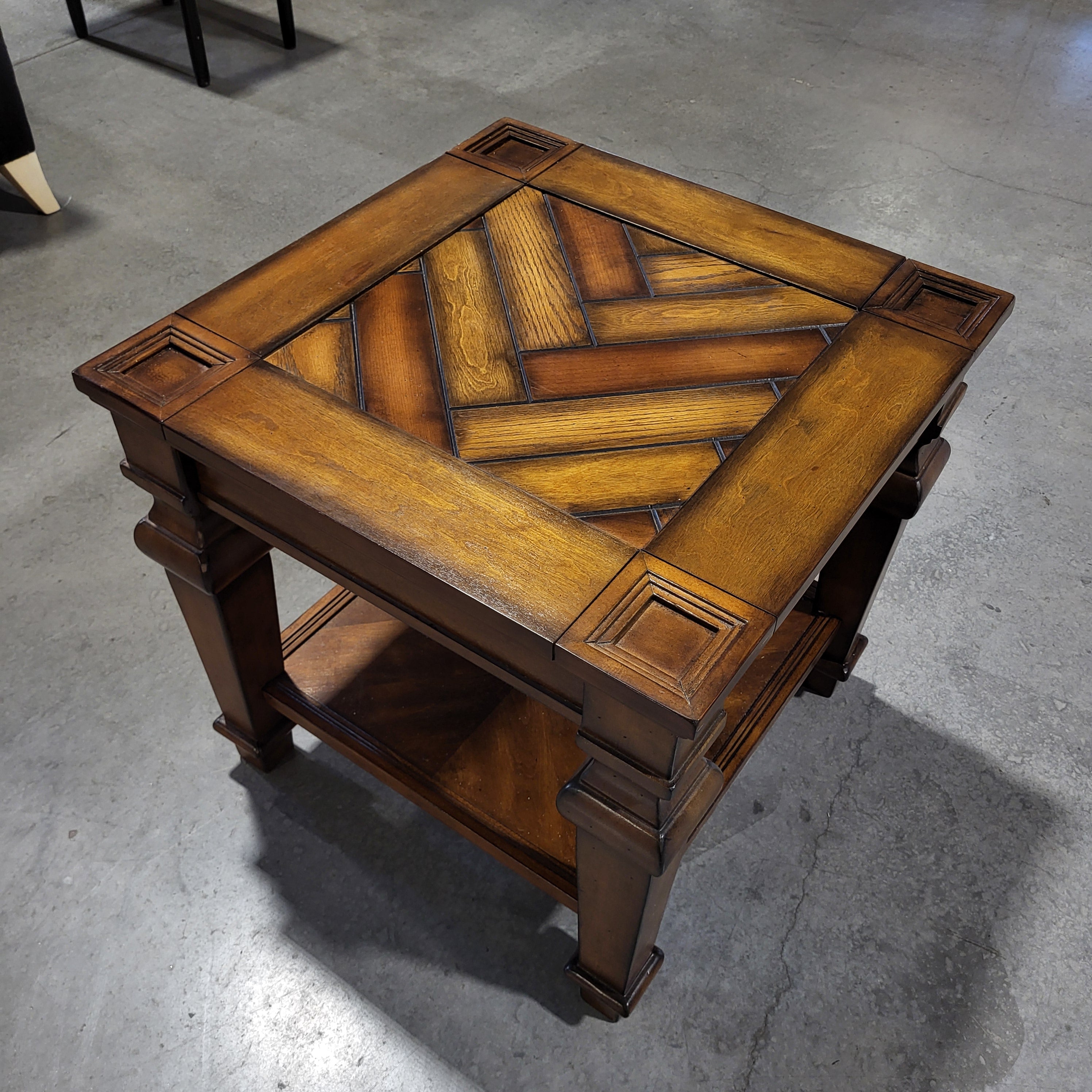 Ashley Furniture Wisteria Square End Table 26"x 26"x 25"