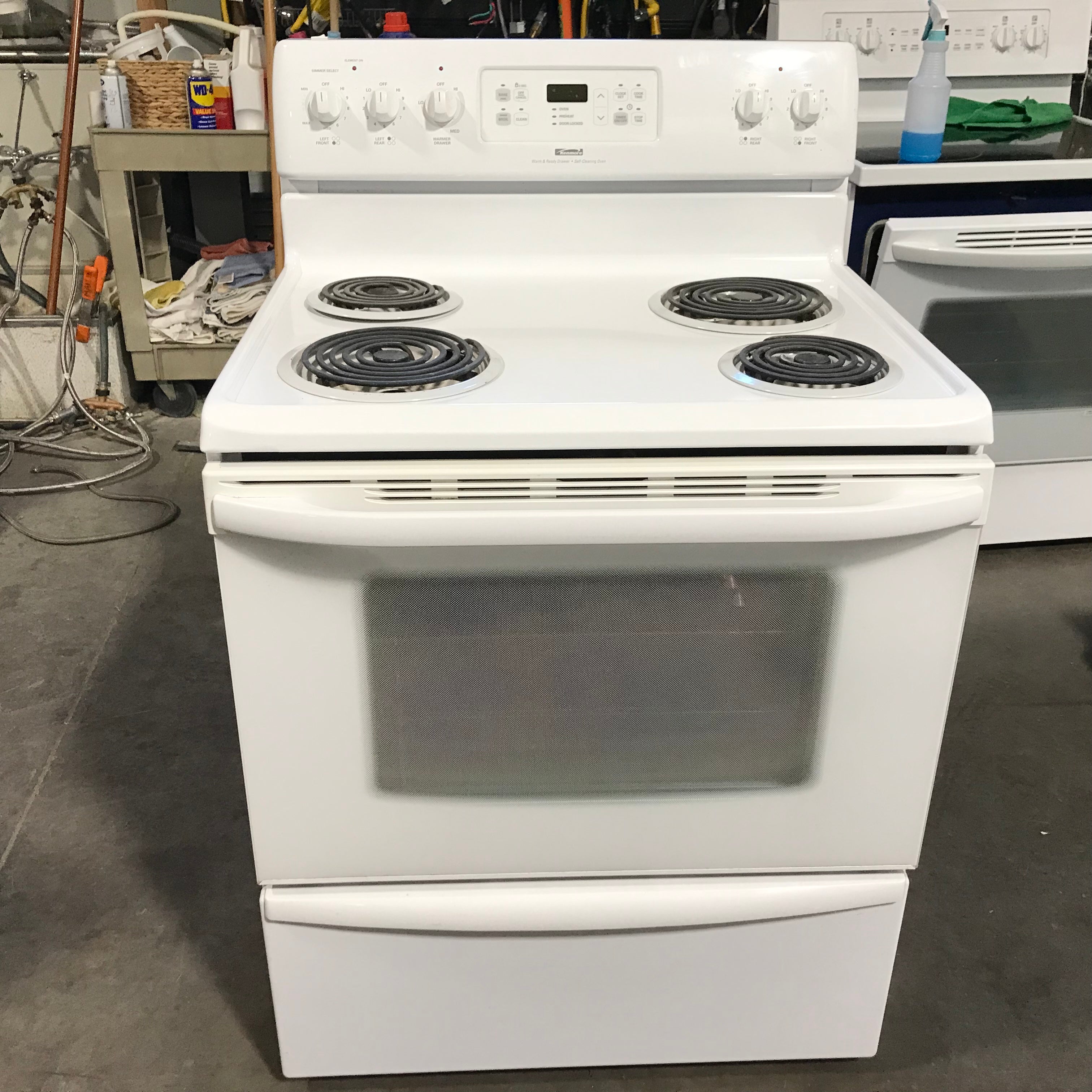 Kenmore White 4 Burner Electric Range 30"x 26"x 47"