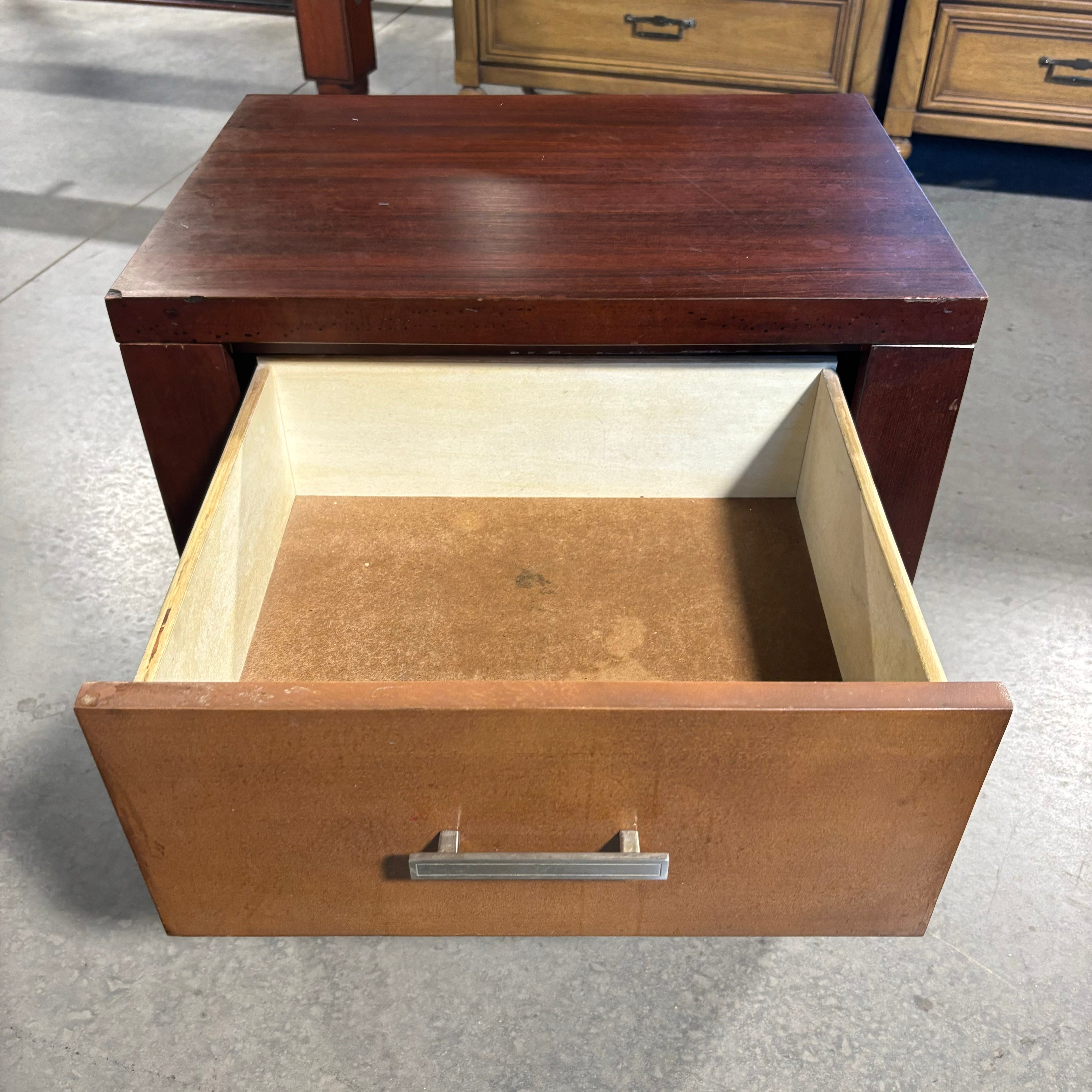 Reddish Brown Finish Solid Wood 1 Drawer with Interior Storage Nightstand 24"x 18"x 24"