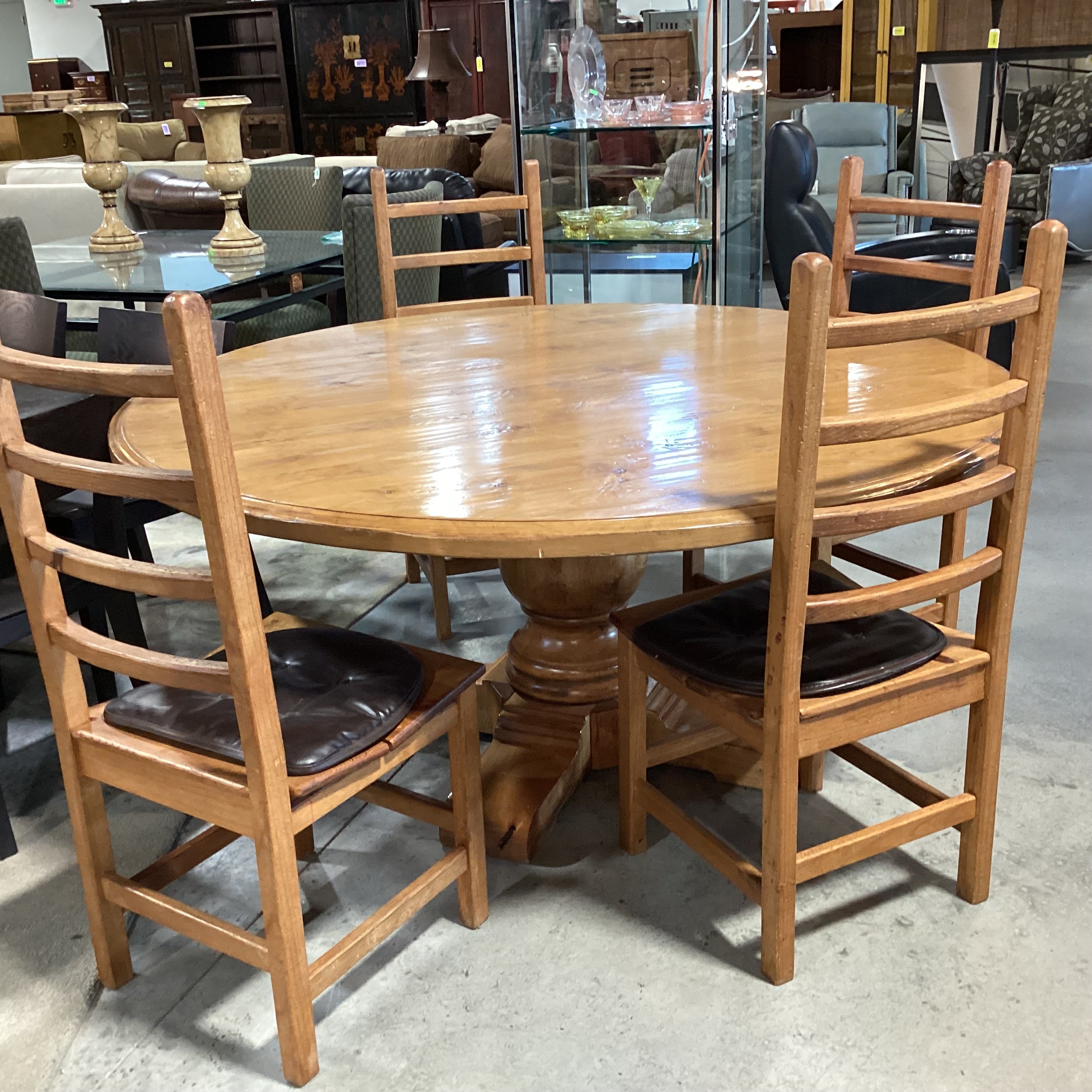 Round Distressed Finish Wood with Pedestal Table & 4 Chairs with Leather Cushions Dining Set 66" Diameter x 30.5"