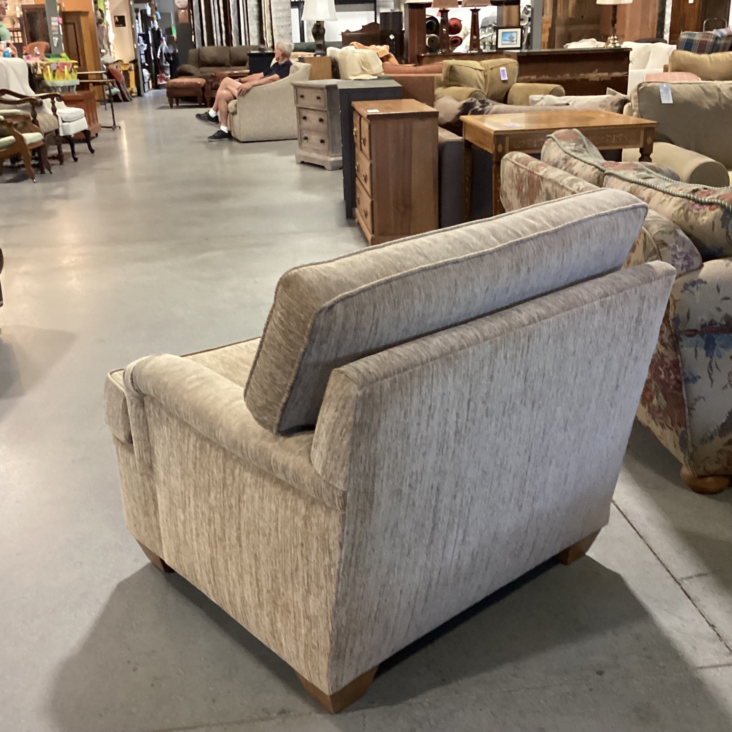 Tan Texture Woven Chenille Chair 36"x 36"x 30"