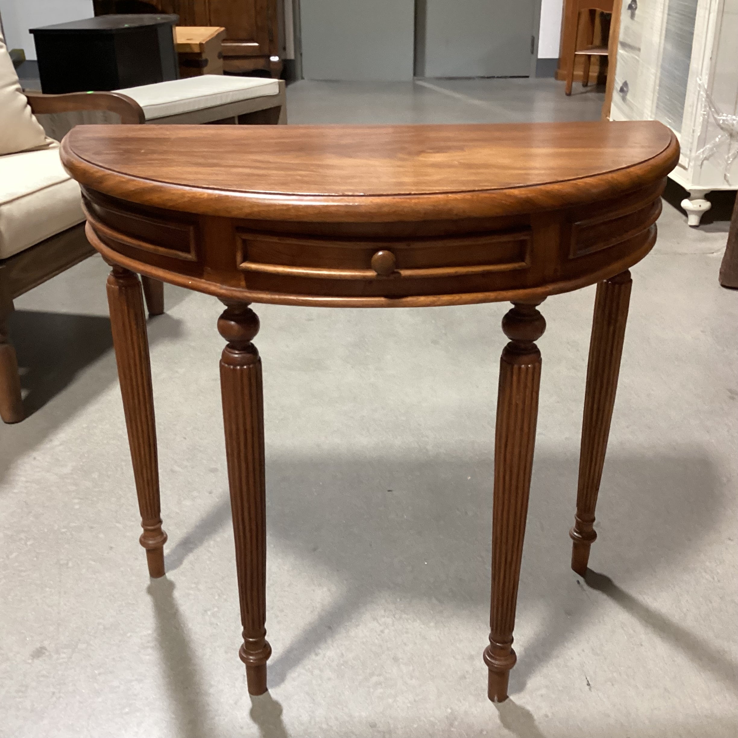 Solid Wood Half Moon with Carved Detail 1 Drawer Accent Table 32"x 16"x 29"