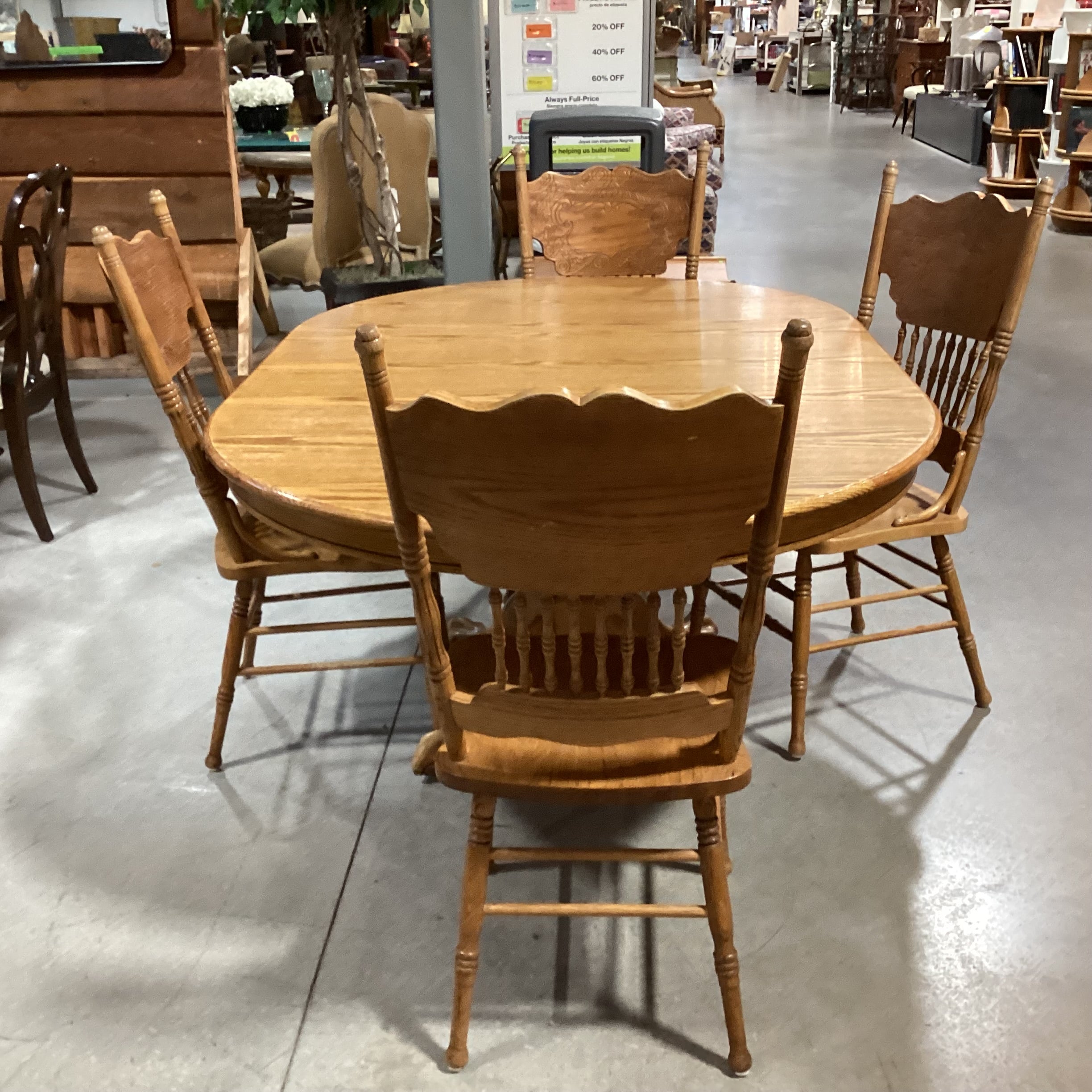 Round to Oval Vintage Oak 1 Leaf Table & 4 Pressed Oak Chairs Dining Set 48" to 72"x 48"x 30.5"