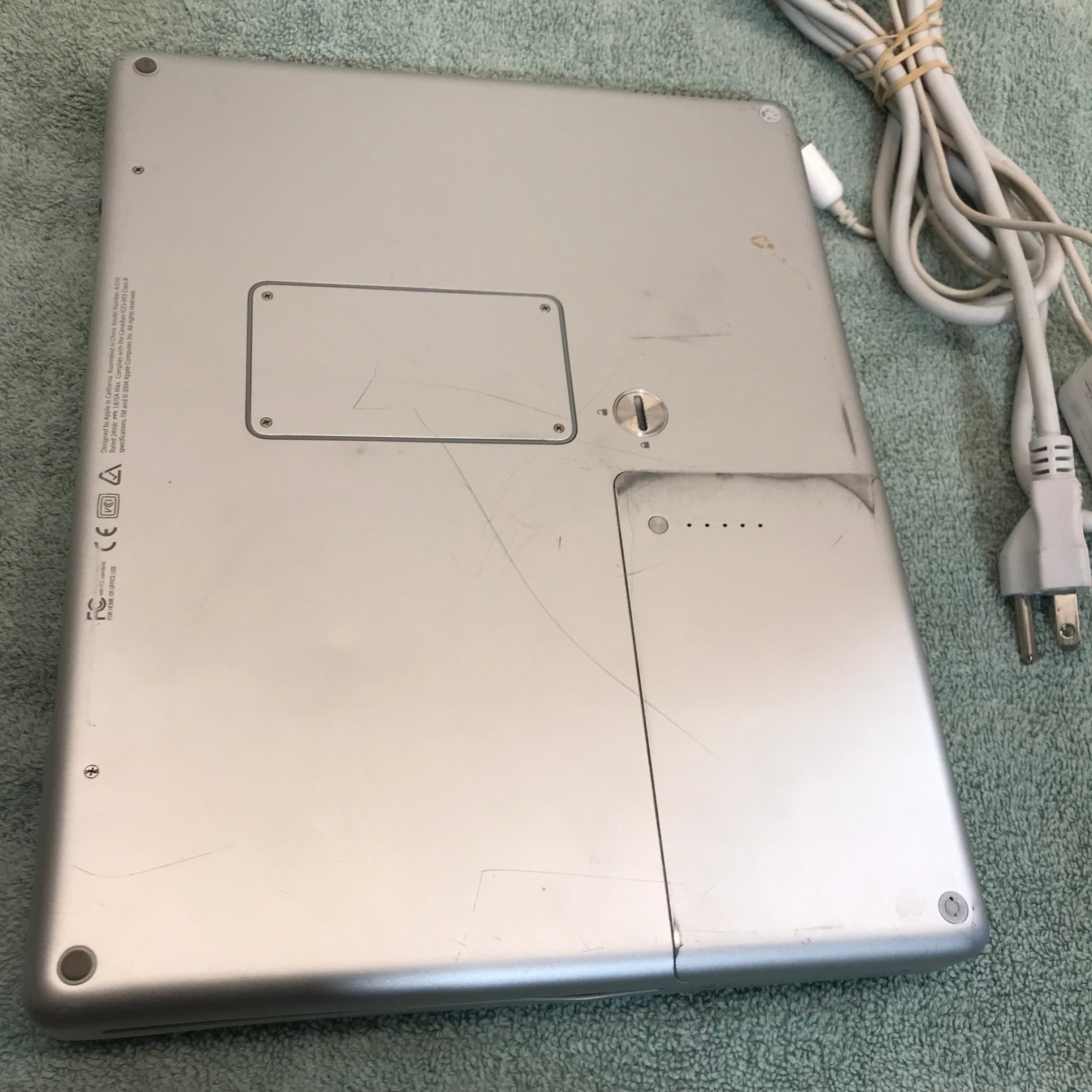Apple PowerBook Titanium G4 12" & Charger