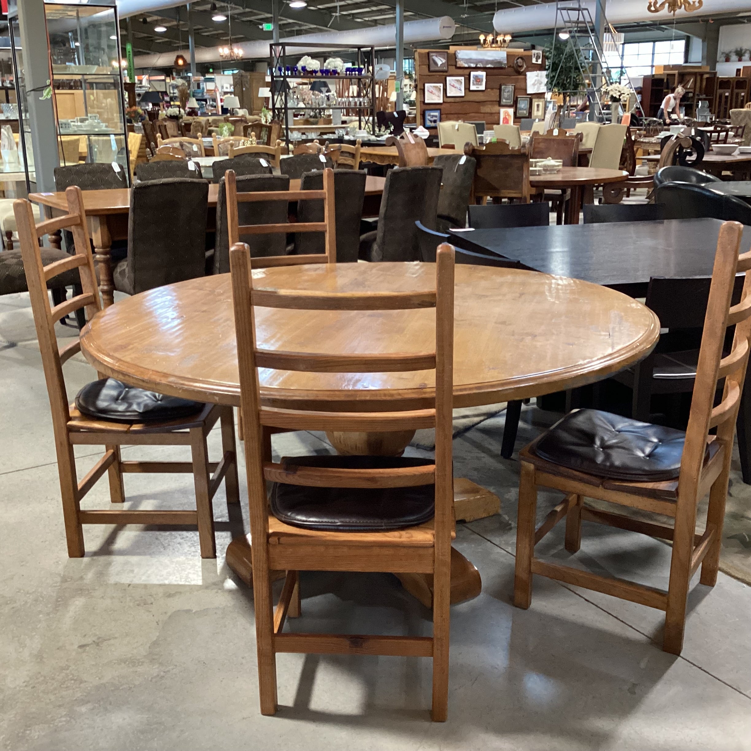 Round Distressed Finish Wood with Pedestal Table & 4 Chairs with Leather Cushions Dining Set 66" Diameter x 30.5"